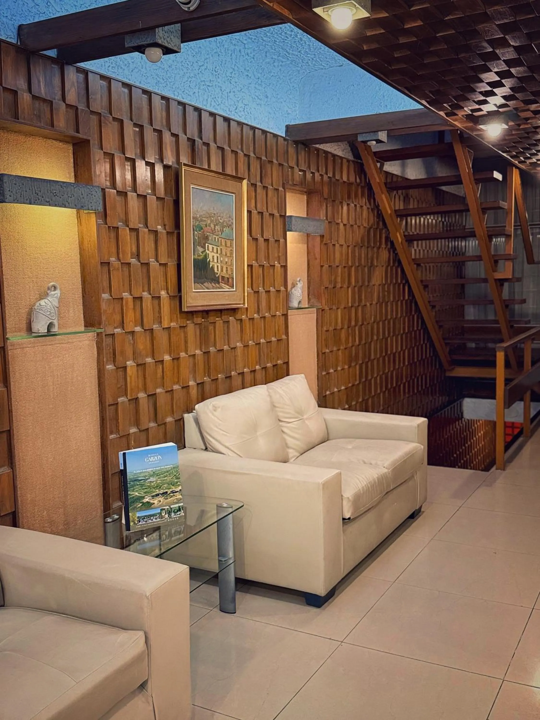 Property building in Punta del Este Shelton Hotel