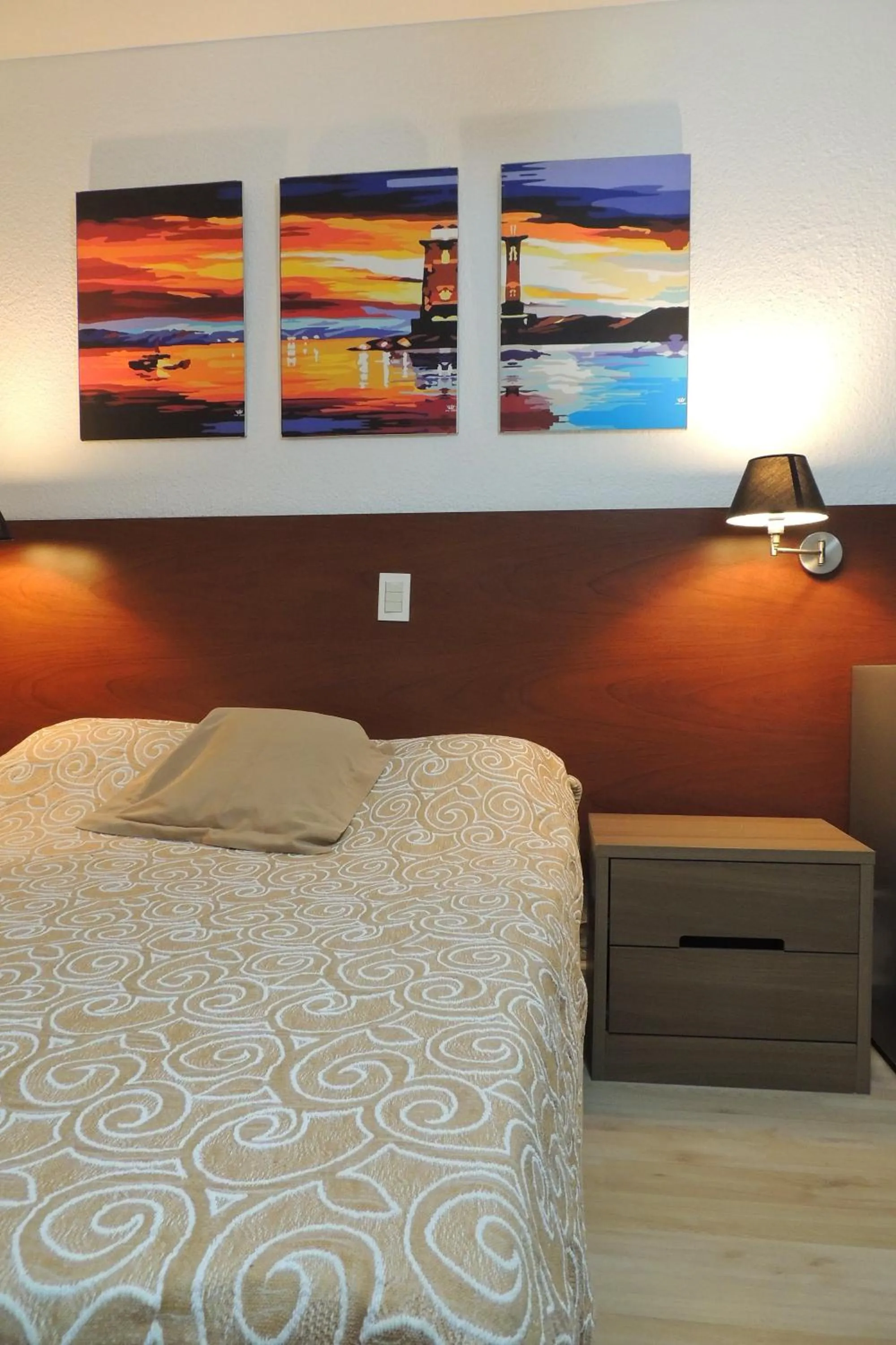 Bed in Punta del Este Shelton Hotel