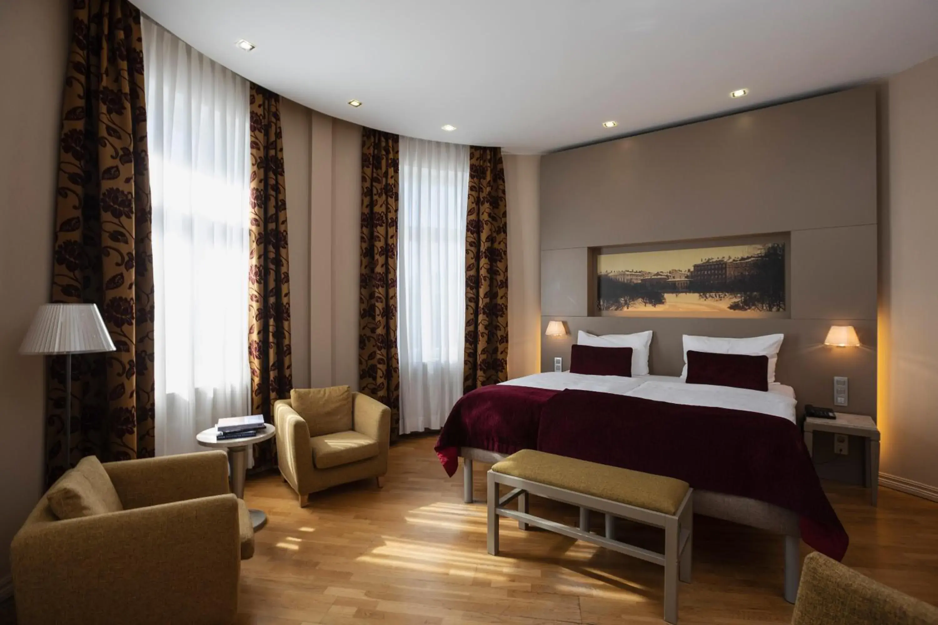 Photo of the whole room, Bed in Opera Hotel Photo of the whole room, Bed in Opera Hotel