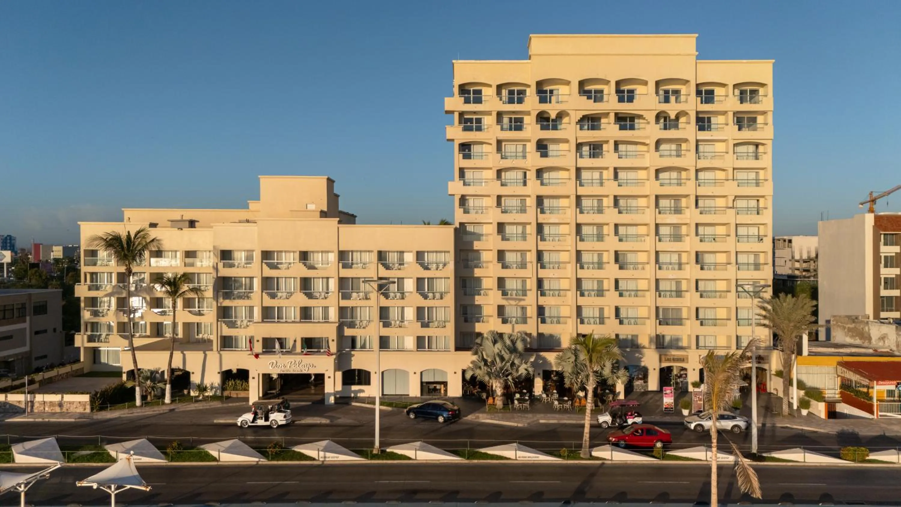 Property building in Don Pelayo Pacific Beach