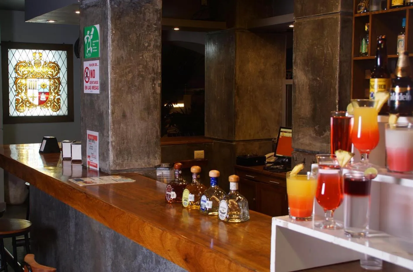 Lounge or bar in Don Pelayo Pacific Beach