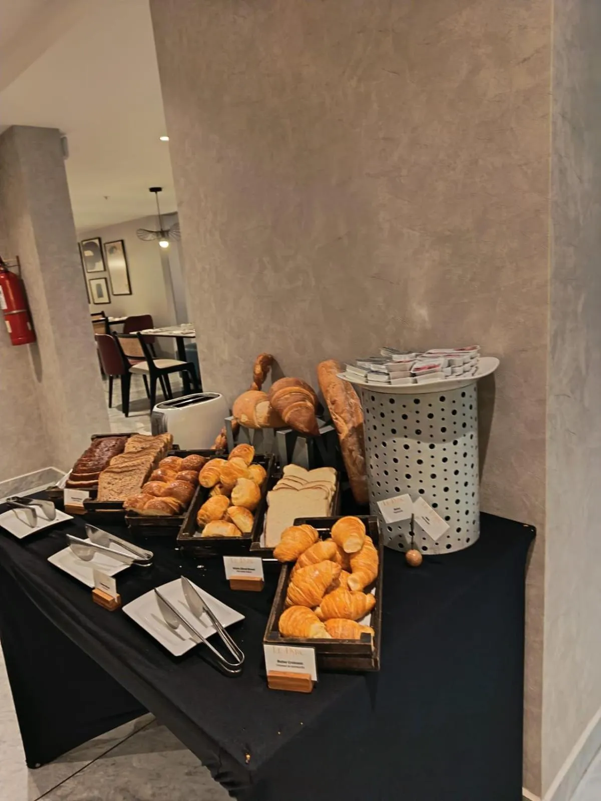 Buffet breakfast in Le Parc Hotel, Beyond Stars