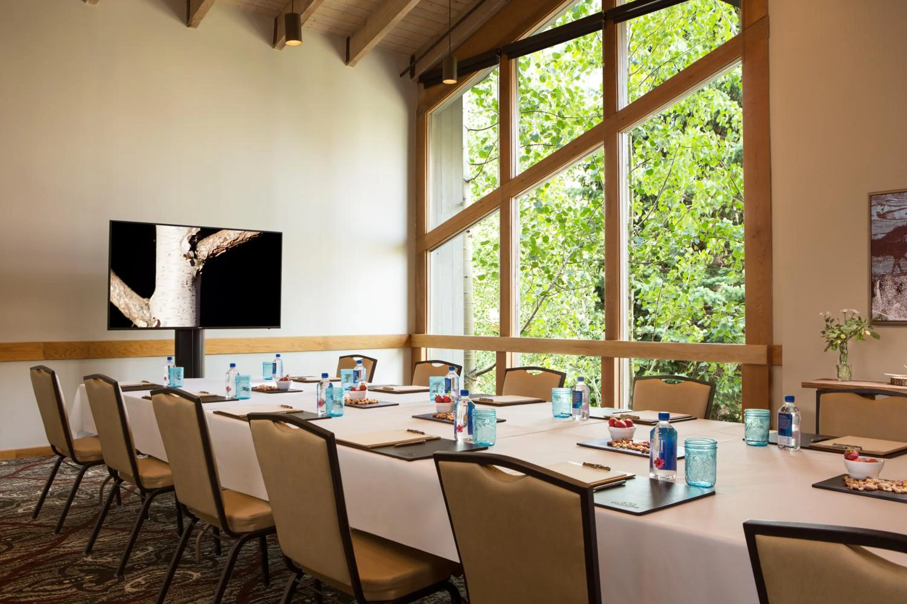 Business facilities in Snow King Resort