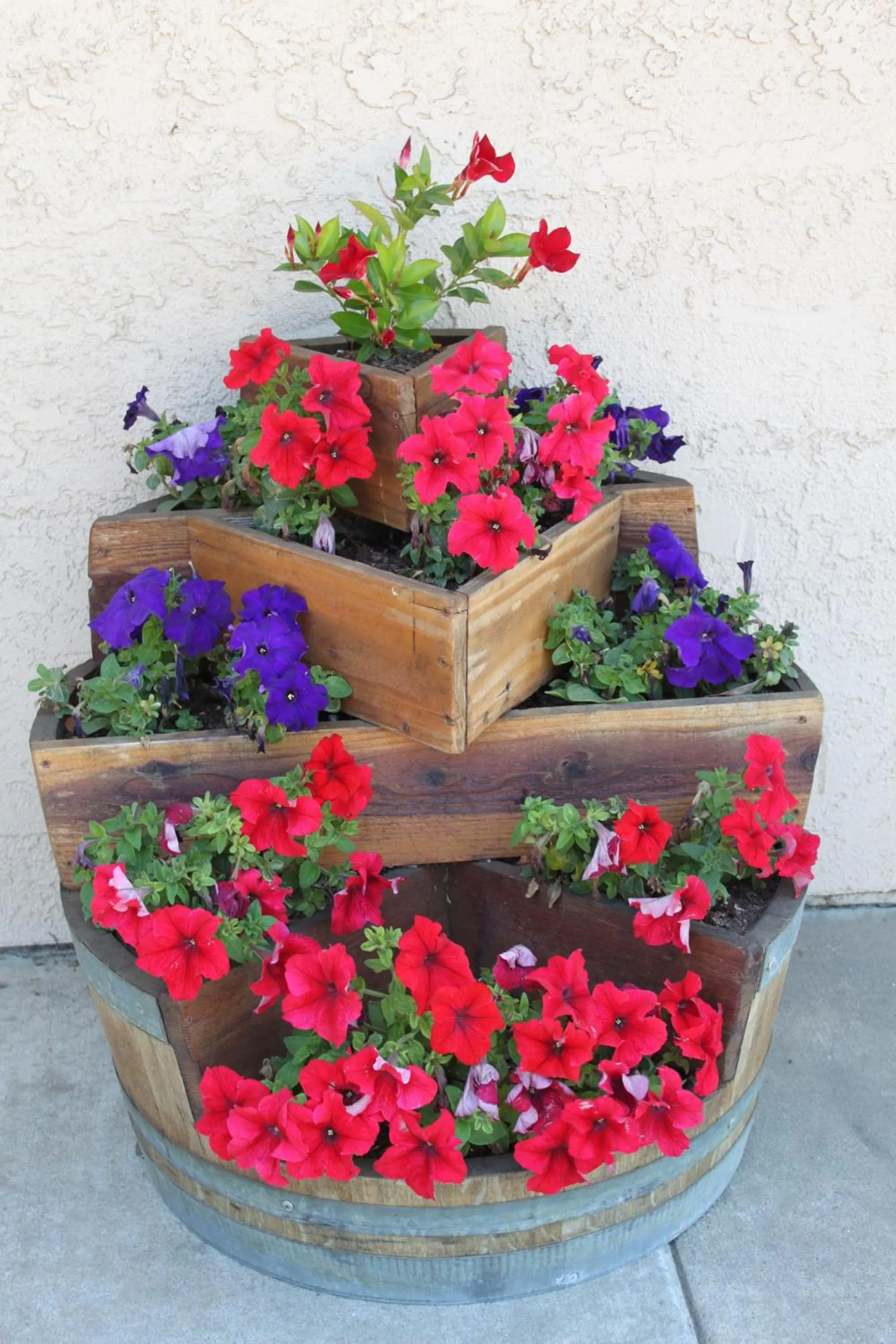 Decorative detail in Inn at Highway 1