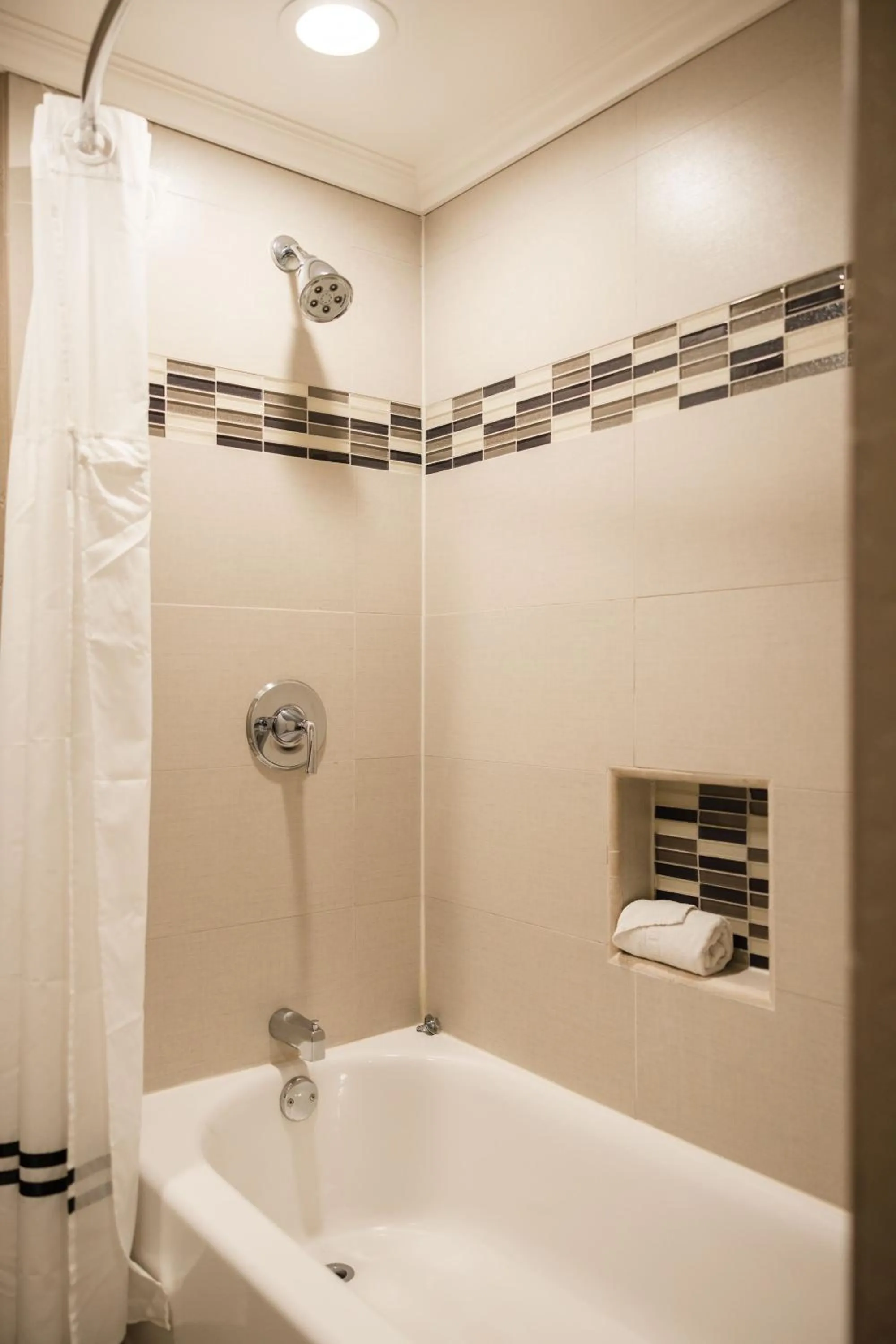 Shower in Inn at Highway 1