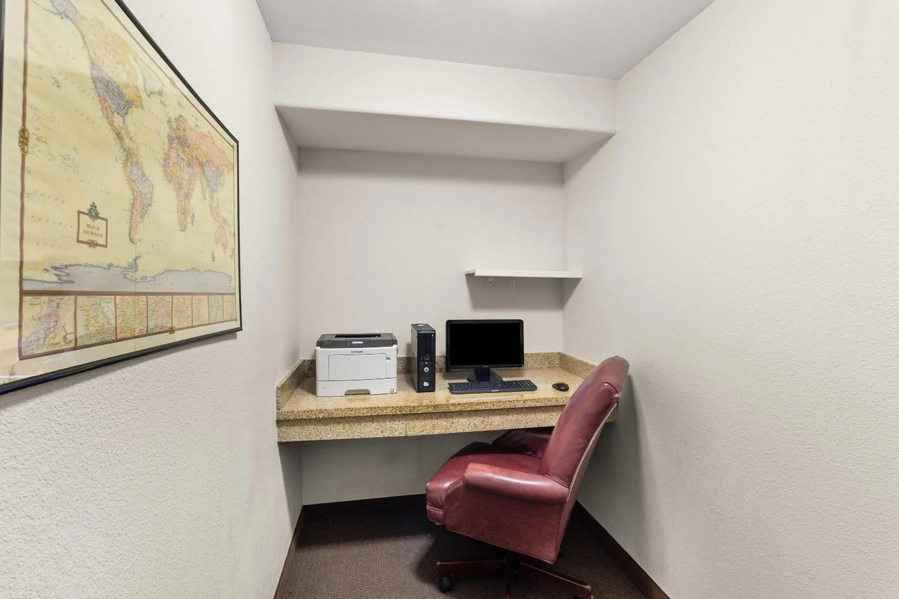 Business facilities in Sleep Inn & Suites Bush Intercontinental - IAH East