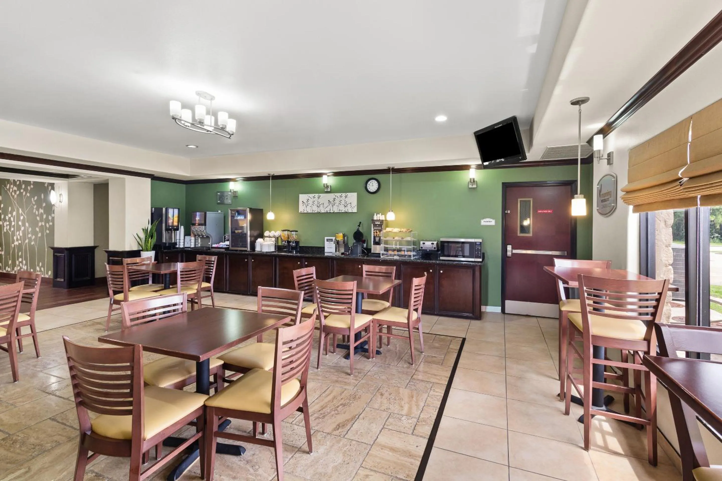 Seating area in Sleep Inn & Suites Bush Intercontinental - IAH East
