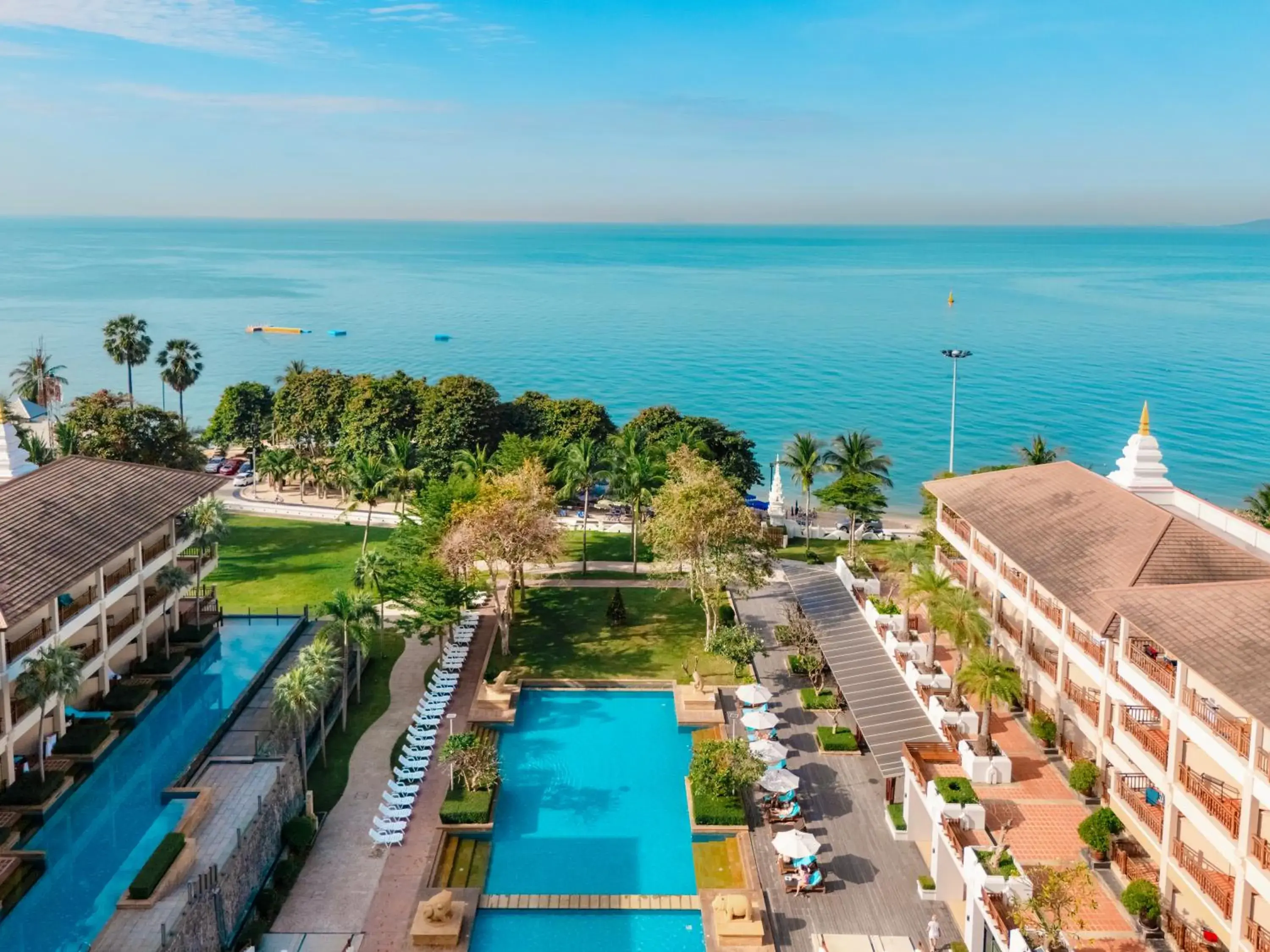 Sea view in The Heritage Pattaya Beachfront Resort Sea view in The Heritage Pattaya Beachfront Resort