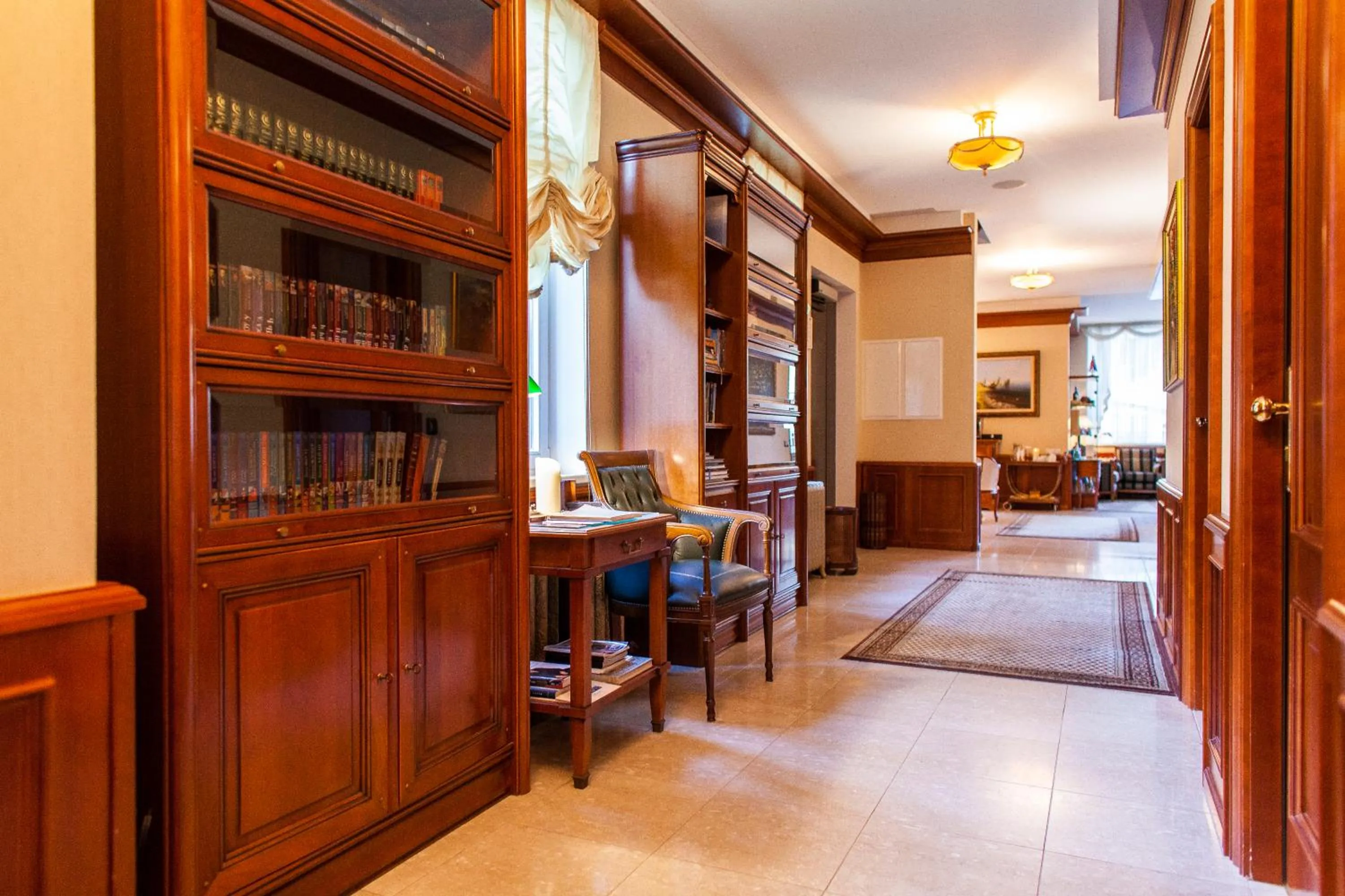 Library in TB Palace Hotel & SPA