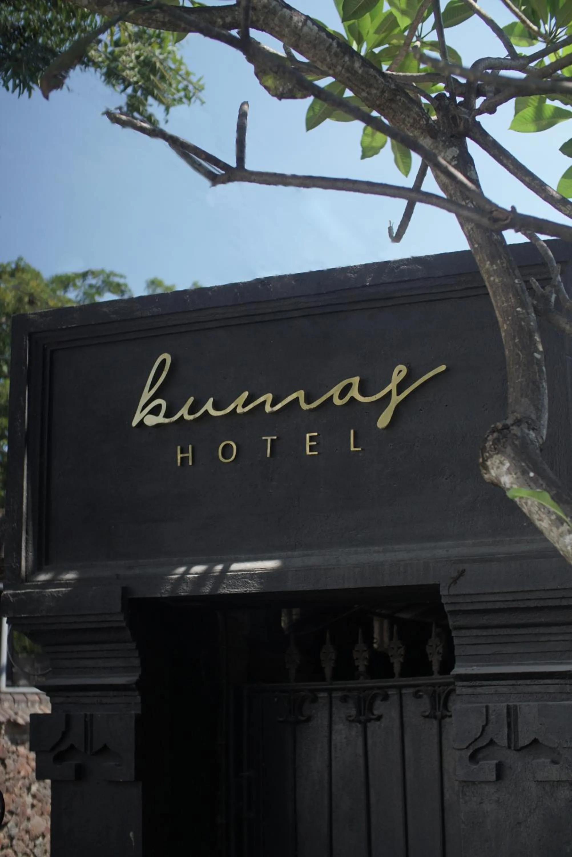 Bumas Hotel
