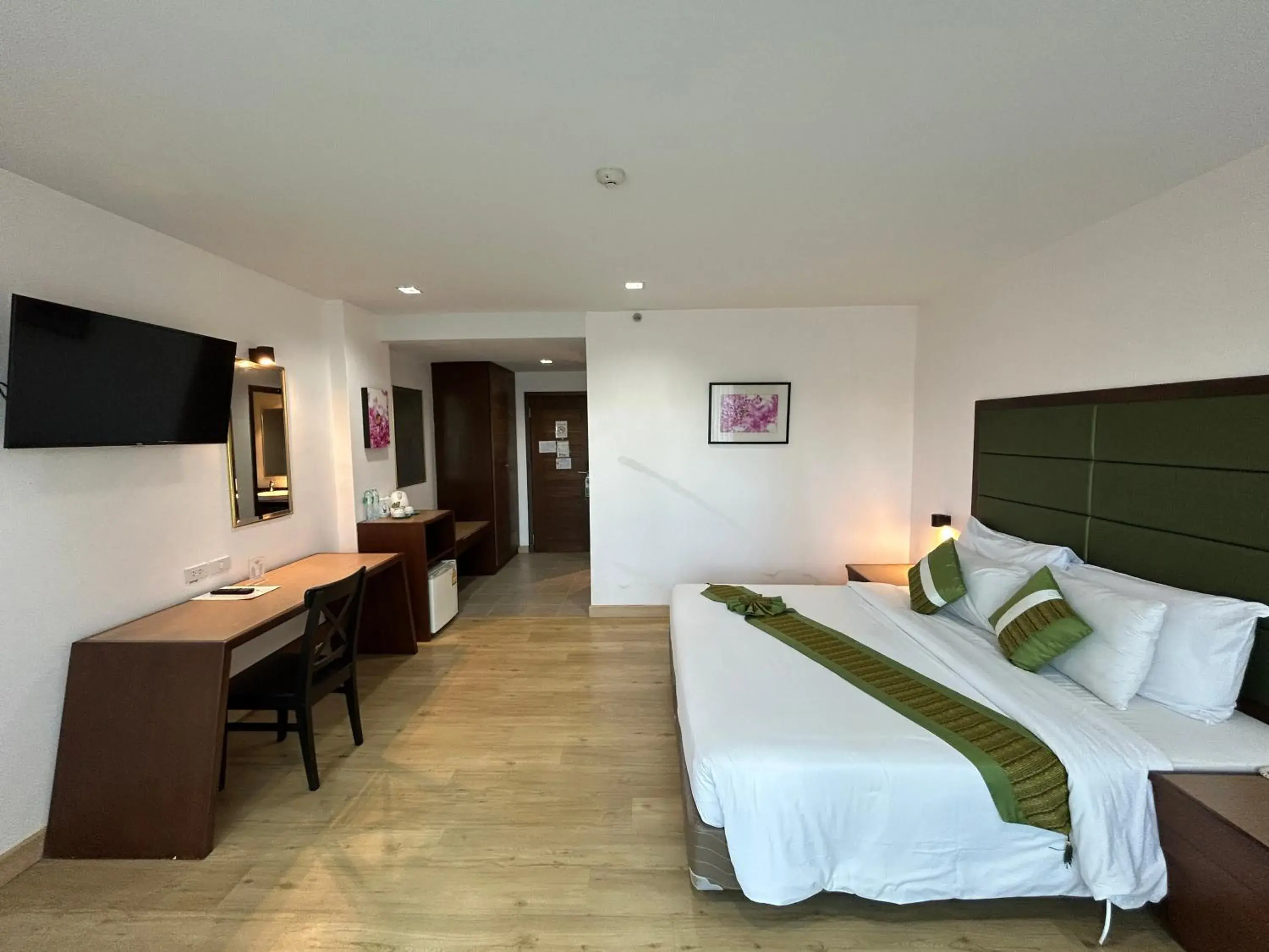 Bedroom, Bed in Teak Garden Resort, Chiang Rai Bedroom, Bed in Teak Garden Resort, Chiang Rai