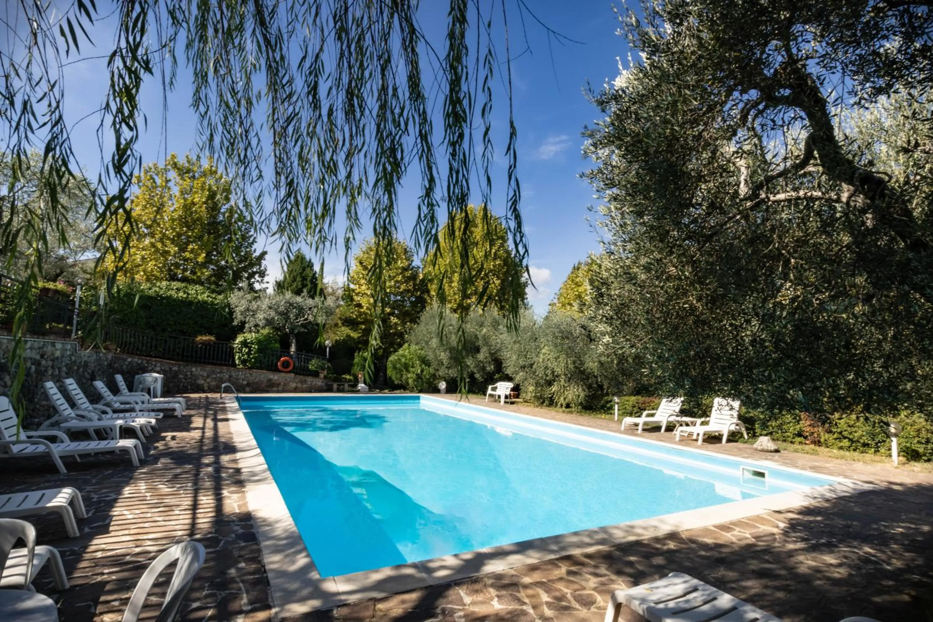 Swimming pool in Hotel Ismaele