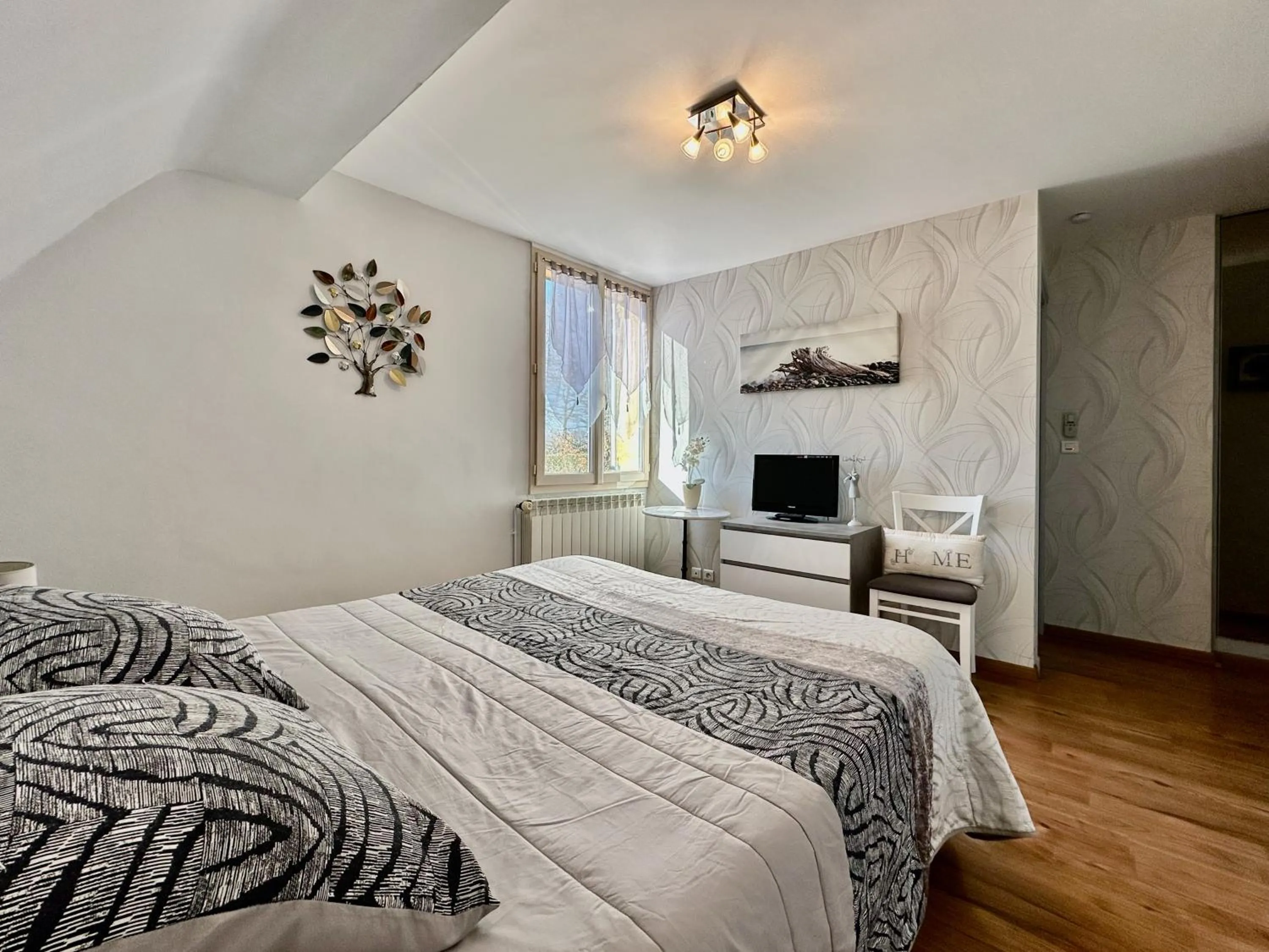 Bed in La Roseraie