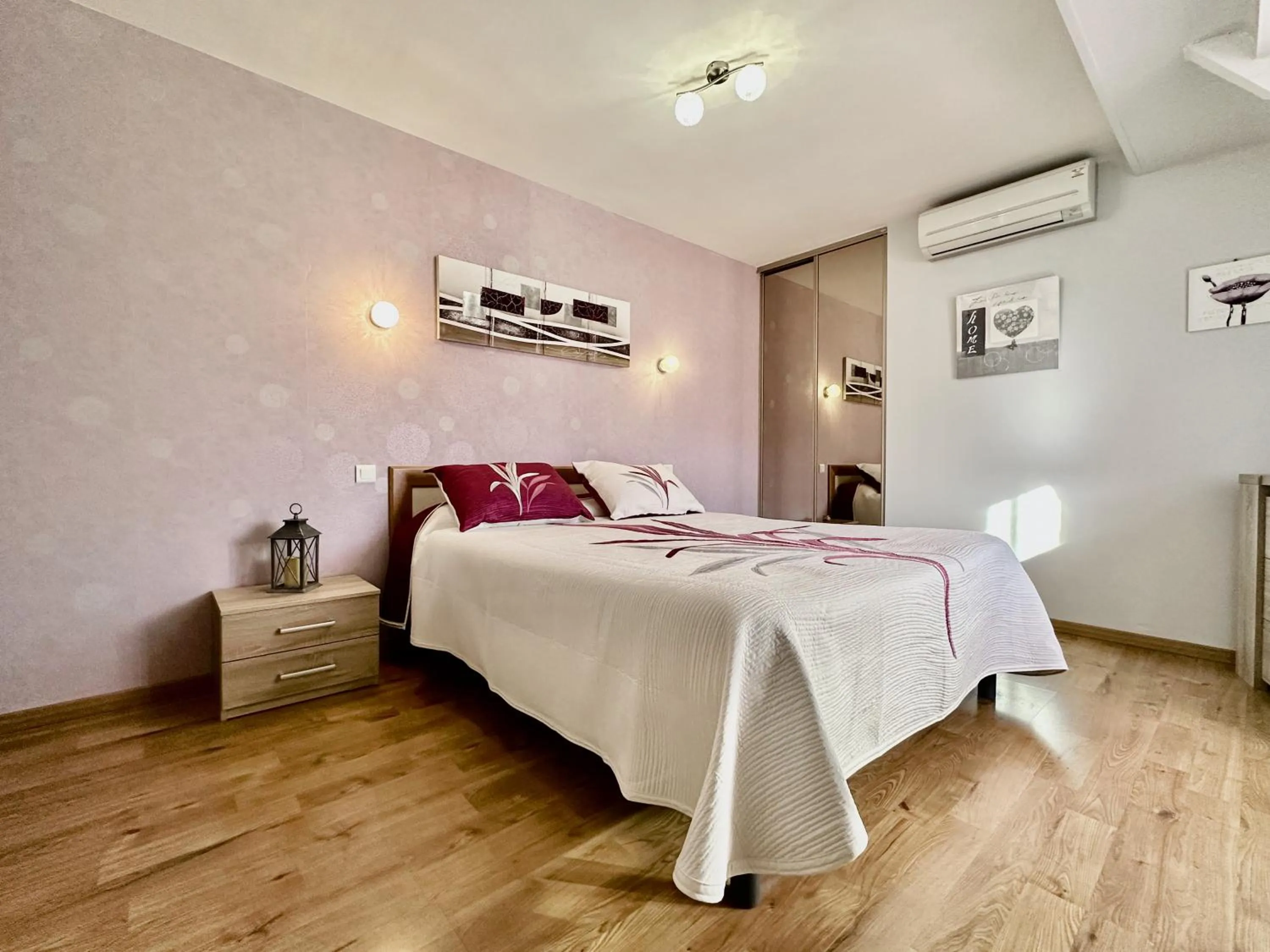 Bed in La Roseraie