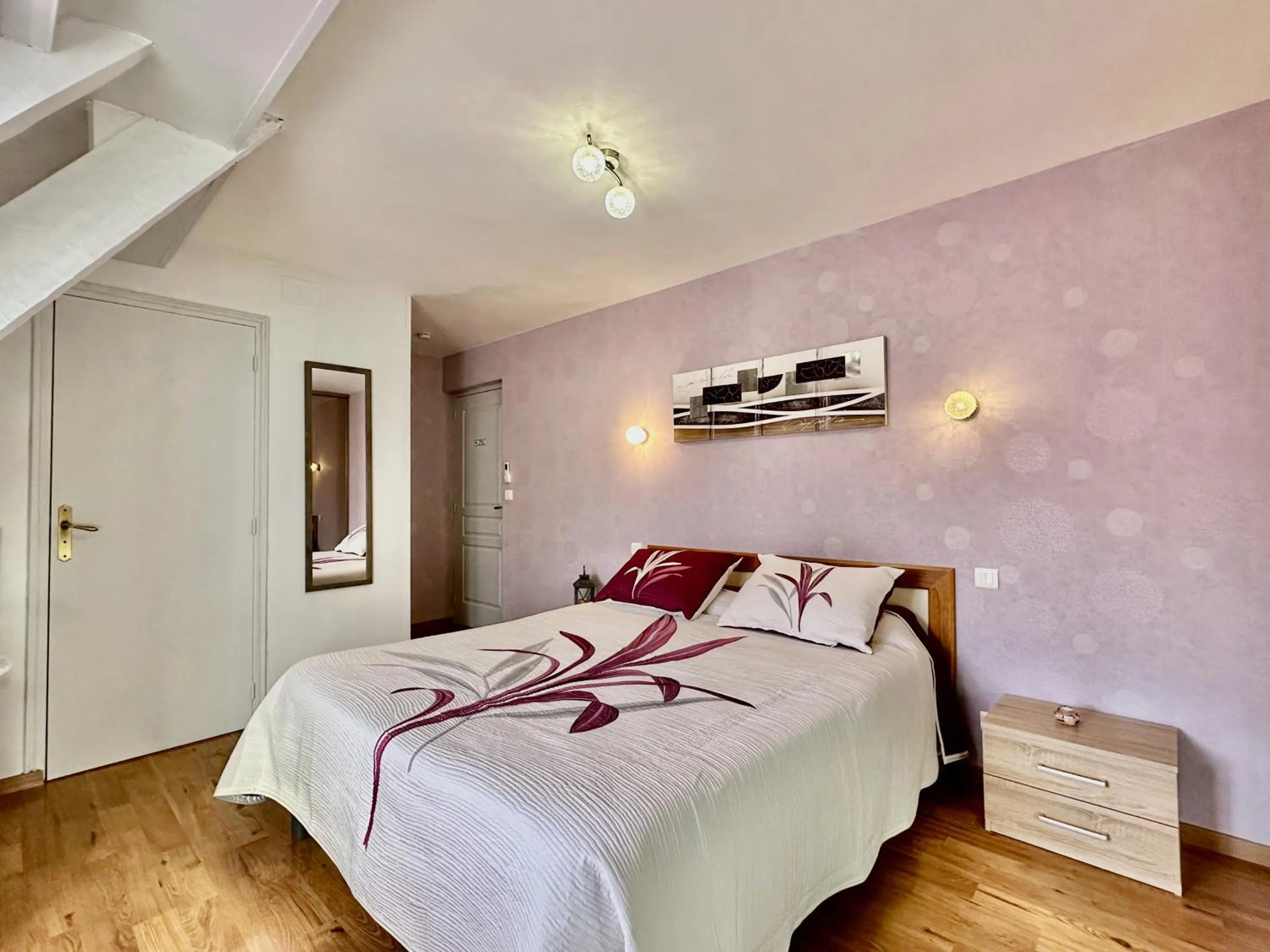Bed in La Roseraie