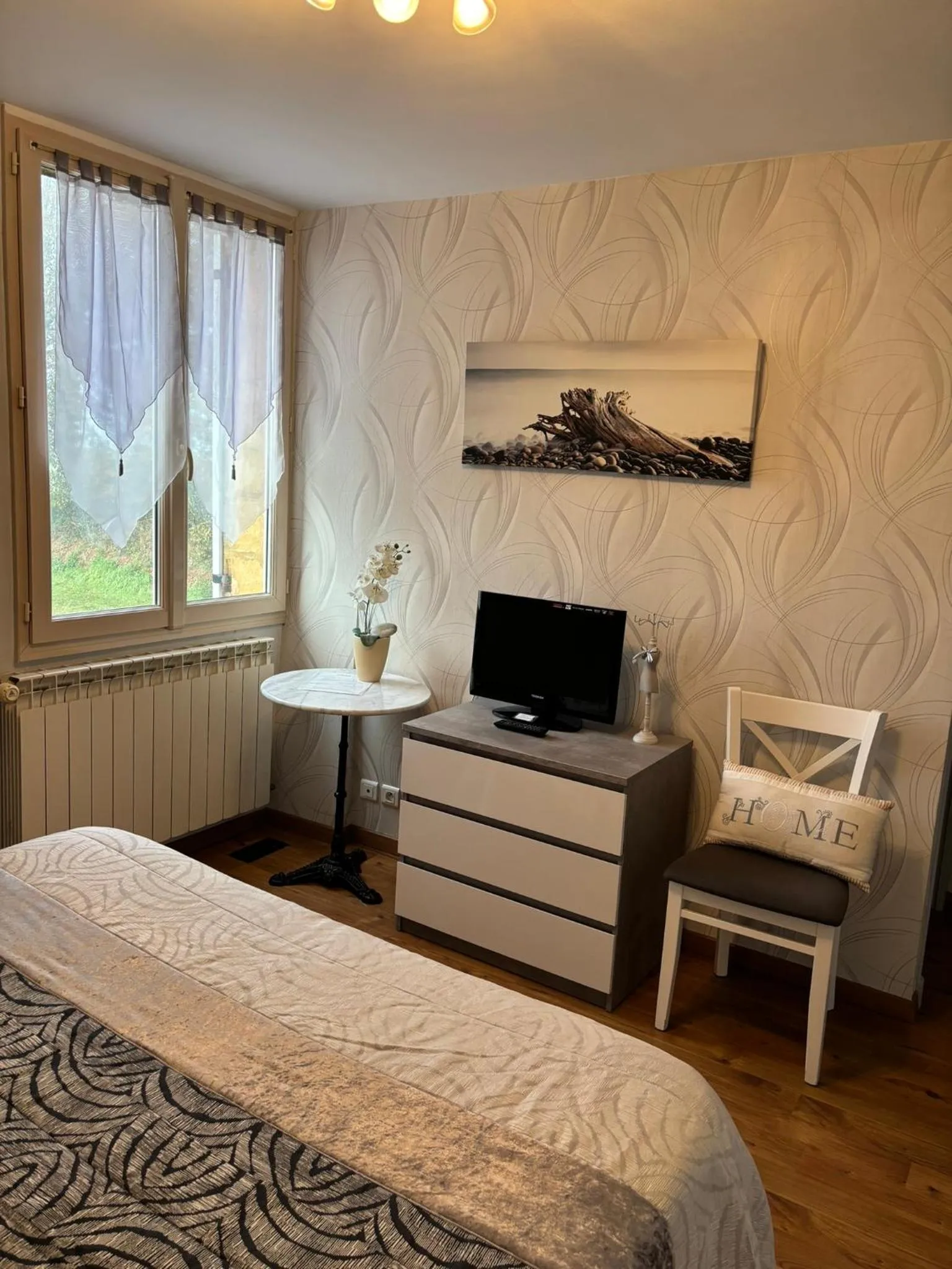 Bed in La Roseraie