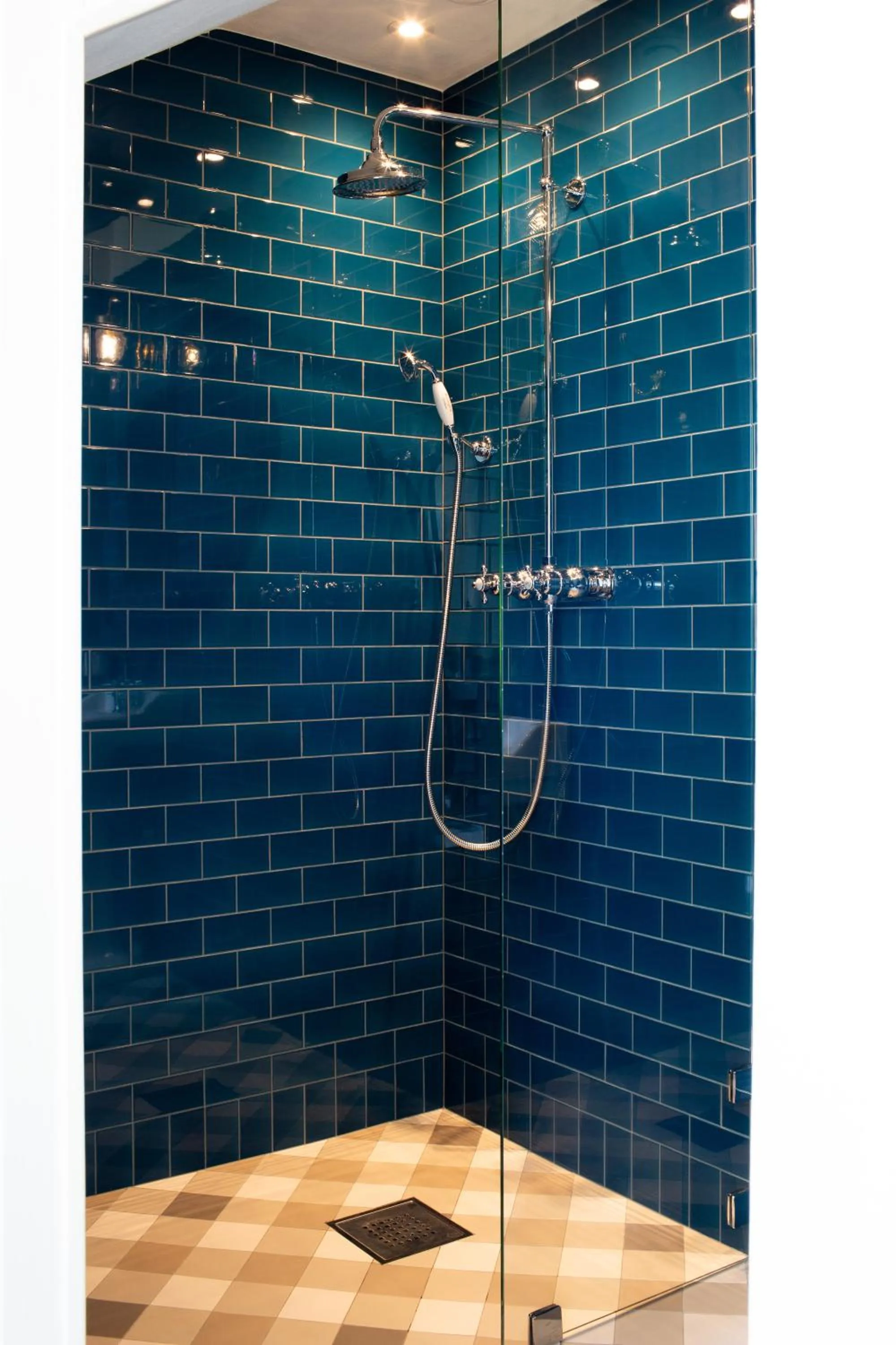 Shower in STF Villa Söderåsen B&B