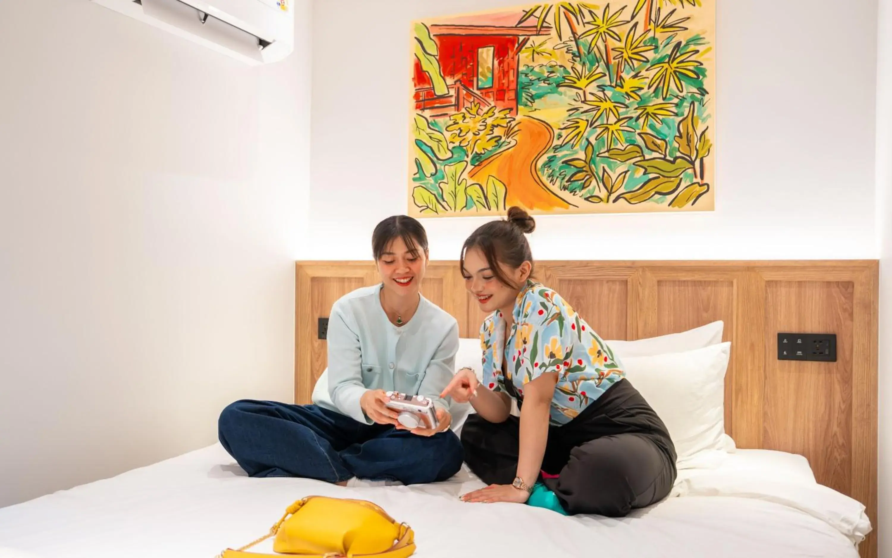 Bed in Lub d Bangkok Siam - New Look, Across from MBK & Skytrain Access Bed in Lub d Bangkok Siam - New Look, Across from MBK & Skytrain Access