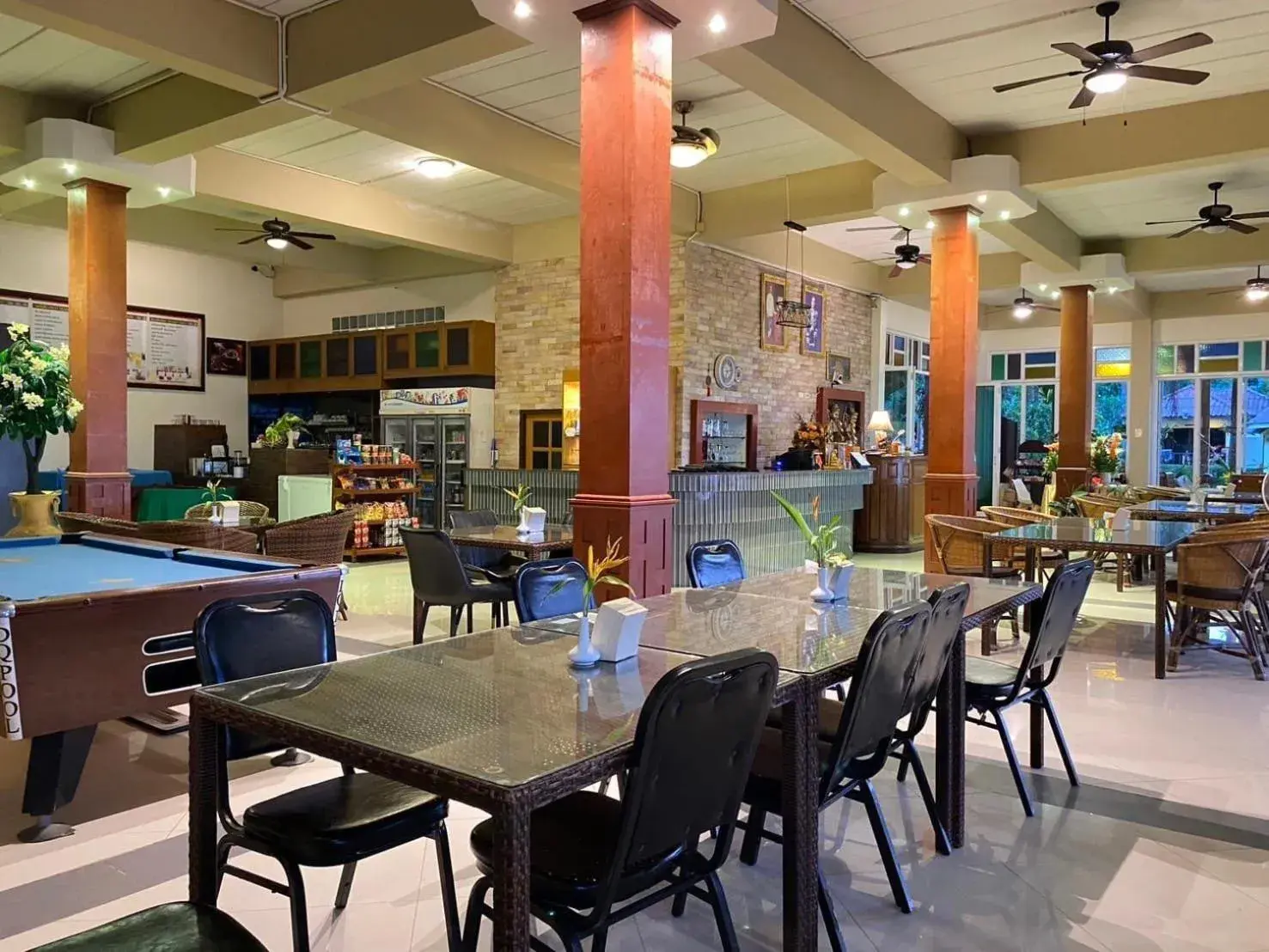 Restaurant/places to eat in Koh Chang Bailan Beach Resort Restaurant/places to eat in Koh Chang Bailan Beach Resort