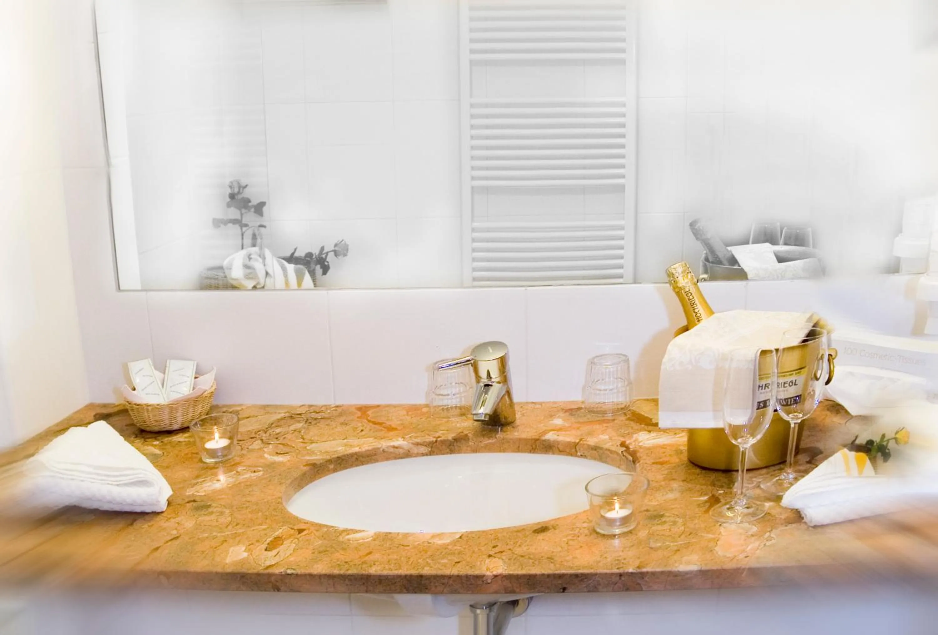 Bathroom in Hotel Sonnalm - SPA,Idyll,Dining