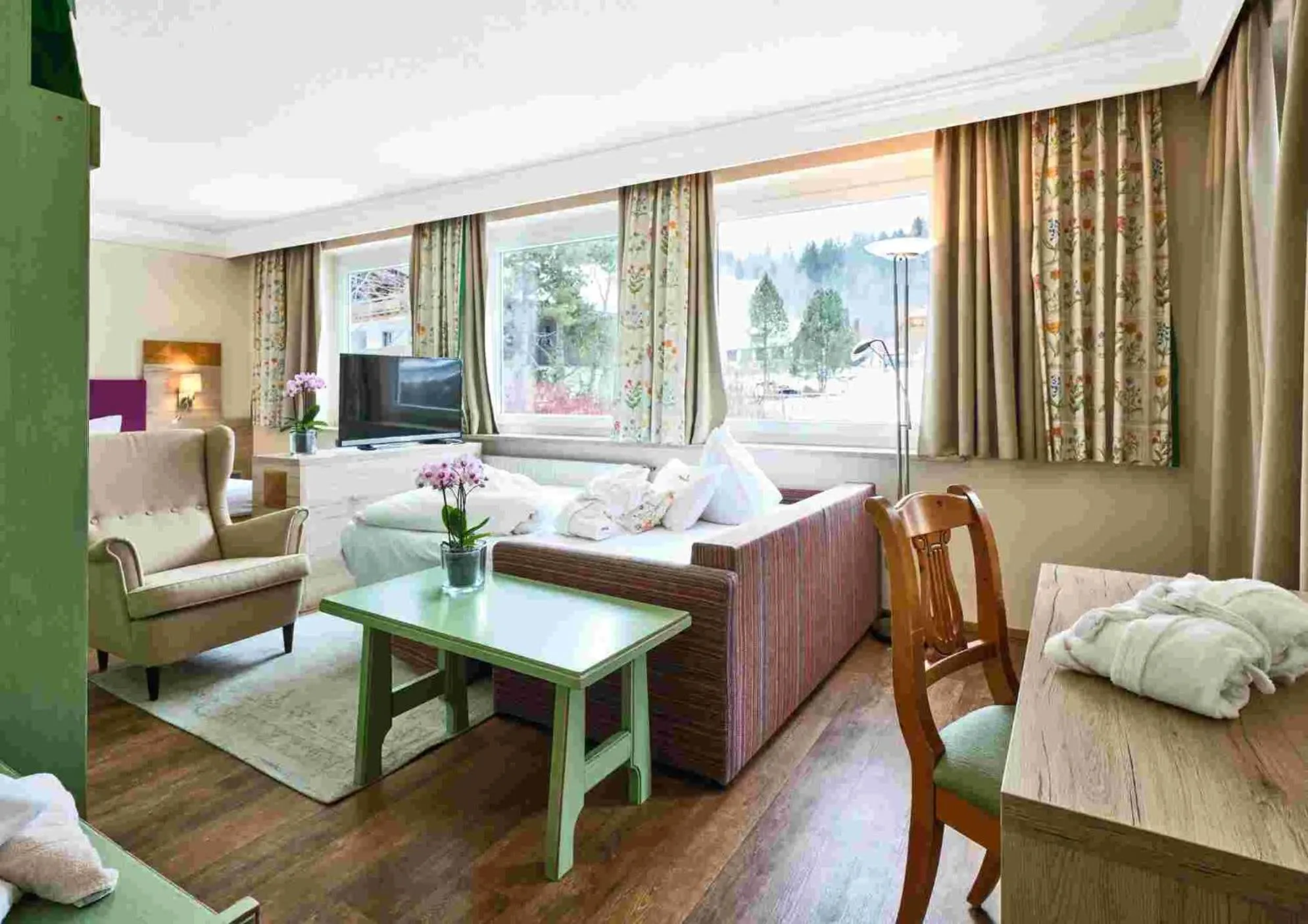 Bedroom, Bed in Hotel Sonnalm - SPA,Idyll,Dining