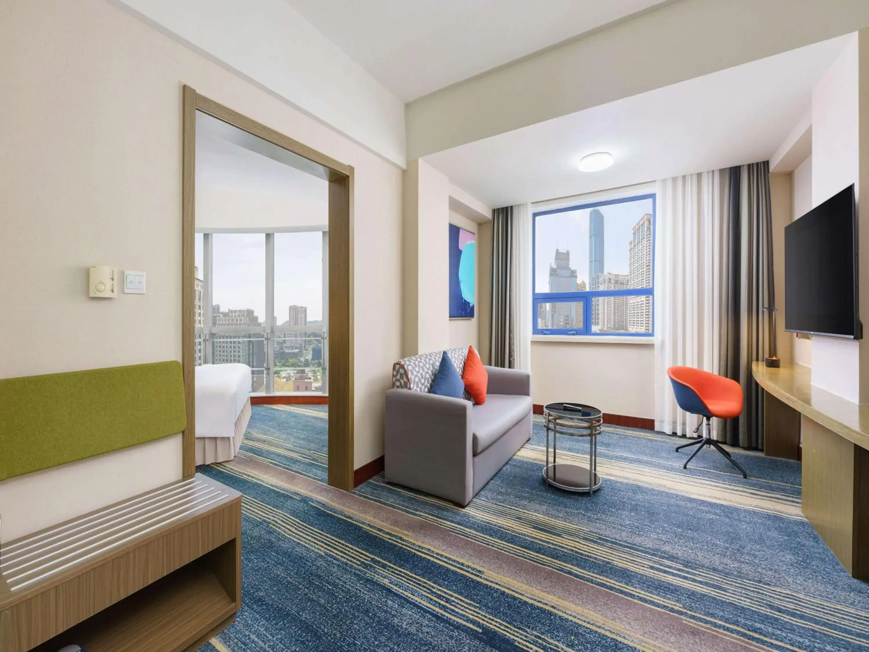 Photo of the whole room in Holiday Inn Express City Centre Dalian by IHG Photo of the whole room in Holiday Inn Express City Centre Dalian by IHG