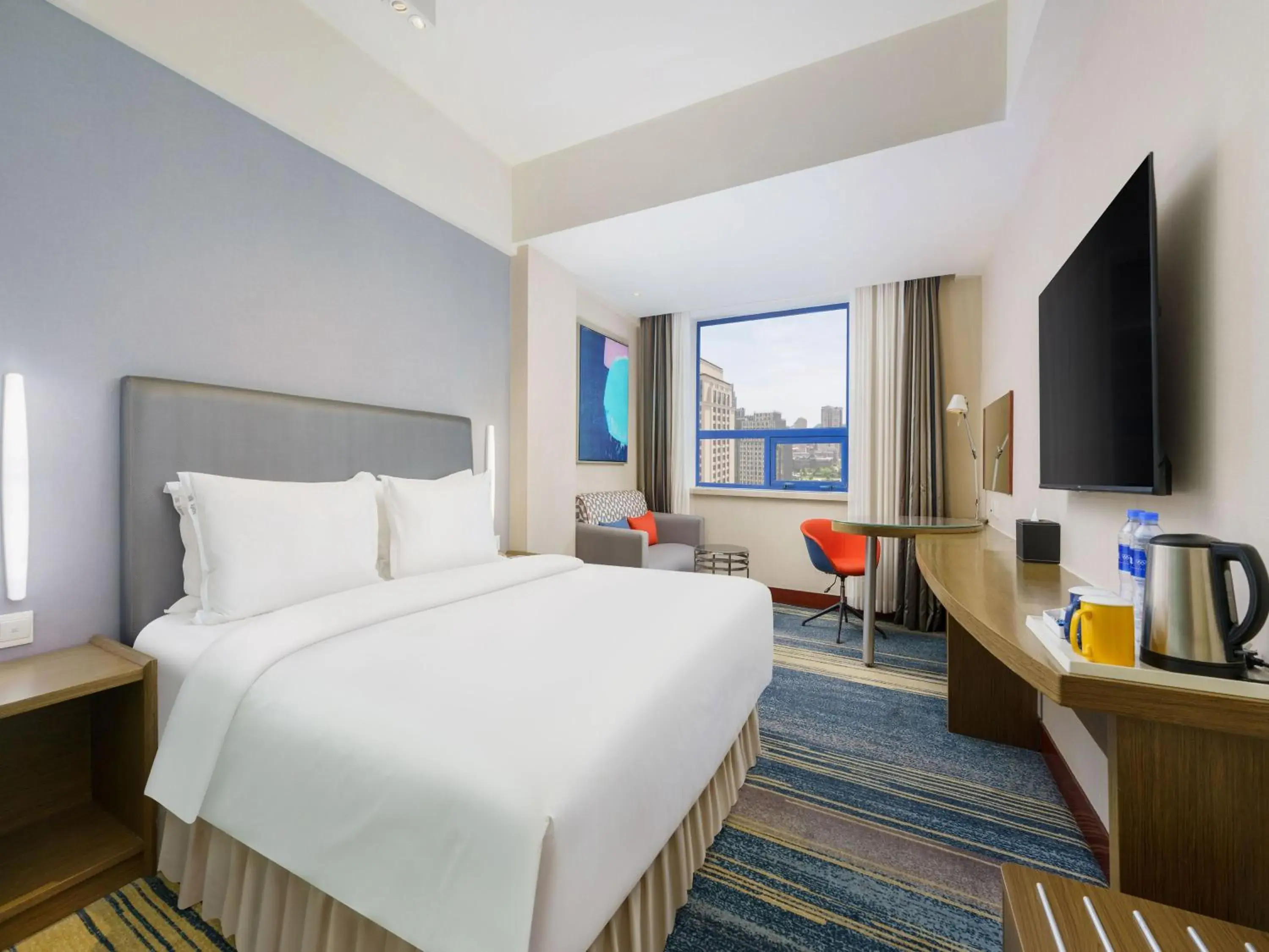 Photo of the whole room in Holiday Inn Express City Centre Dalian by IHG Photo of the whole room in Holiday Inn Express City Centre Dalian by IHG