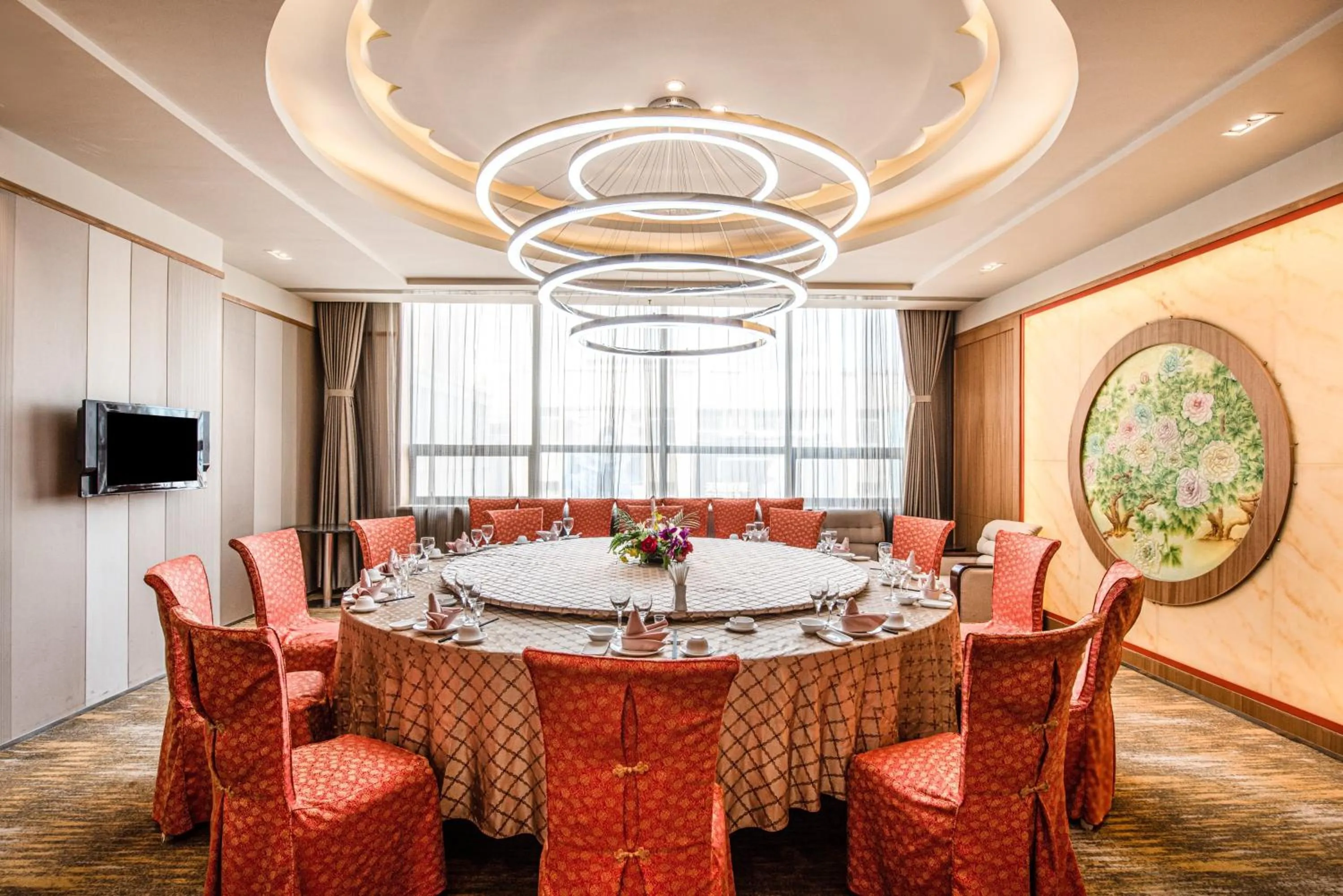 Restaurant/places to eat in Holiday Inn Express City Centre Dalian by IHG