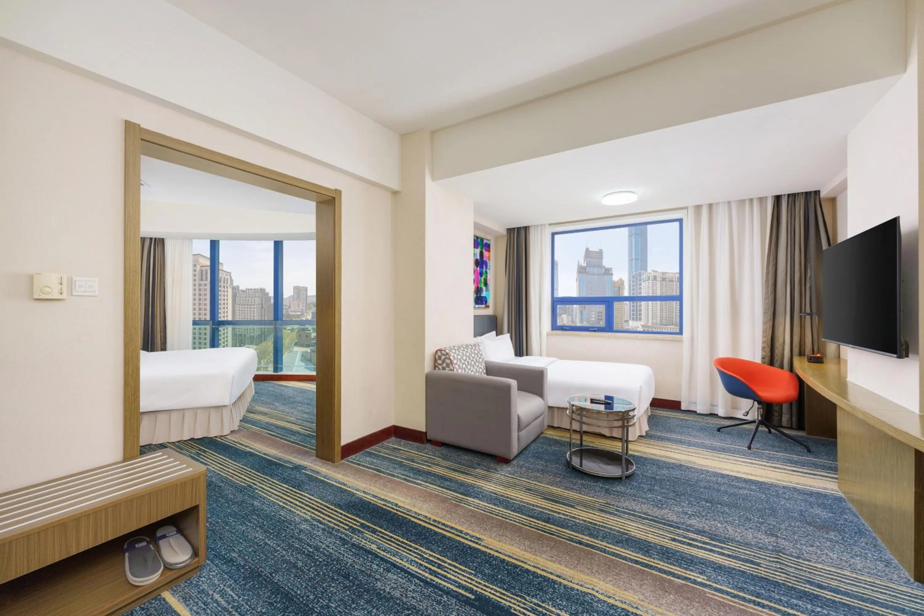 Photo of the whole room in Holiday Inn Express City Centre Dalian by IHG