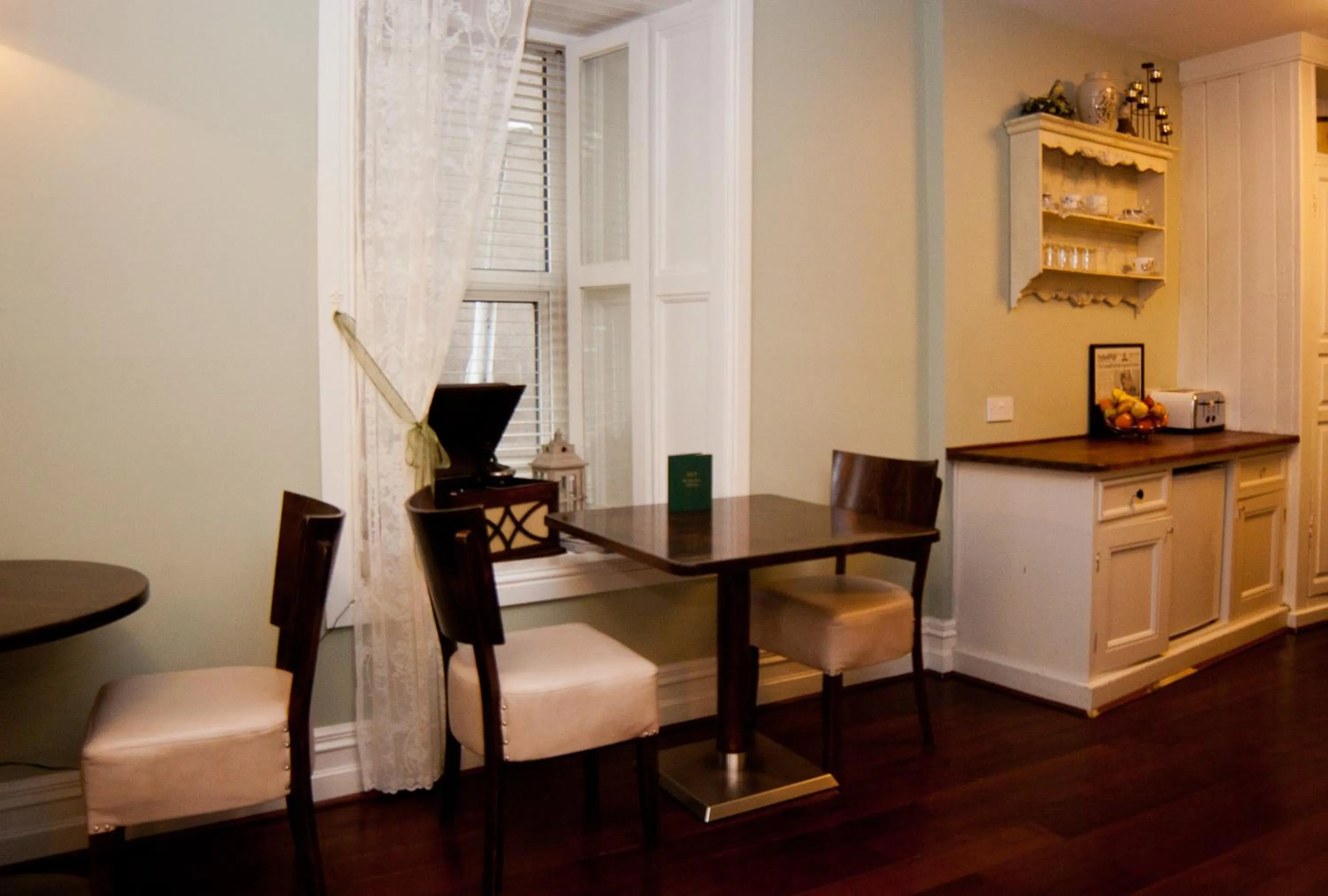 Kitchen or kitchenette in 7 Boutique Hotel