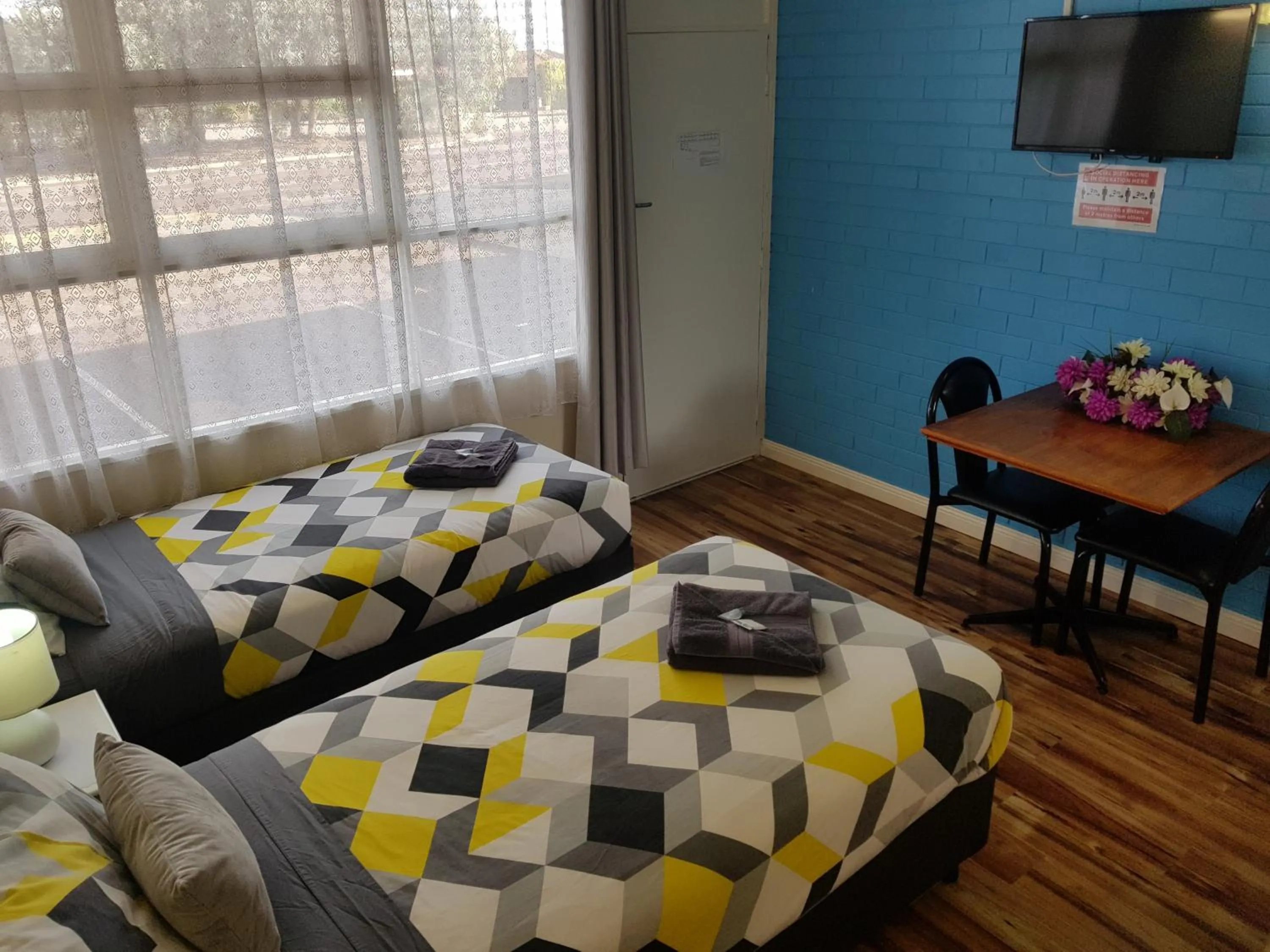 Bed in Whyalla Country Inn Motel