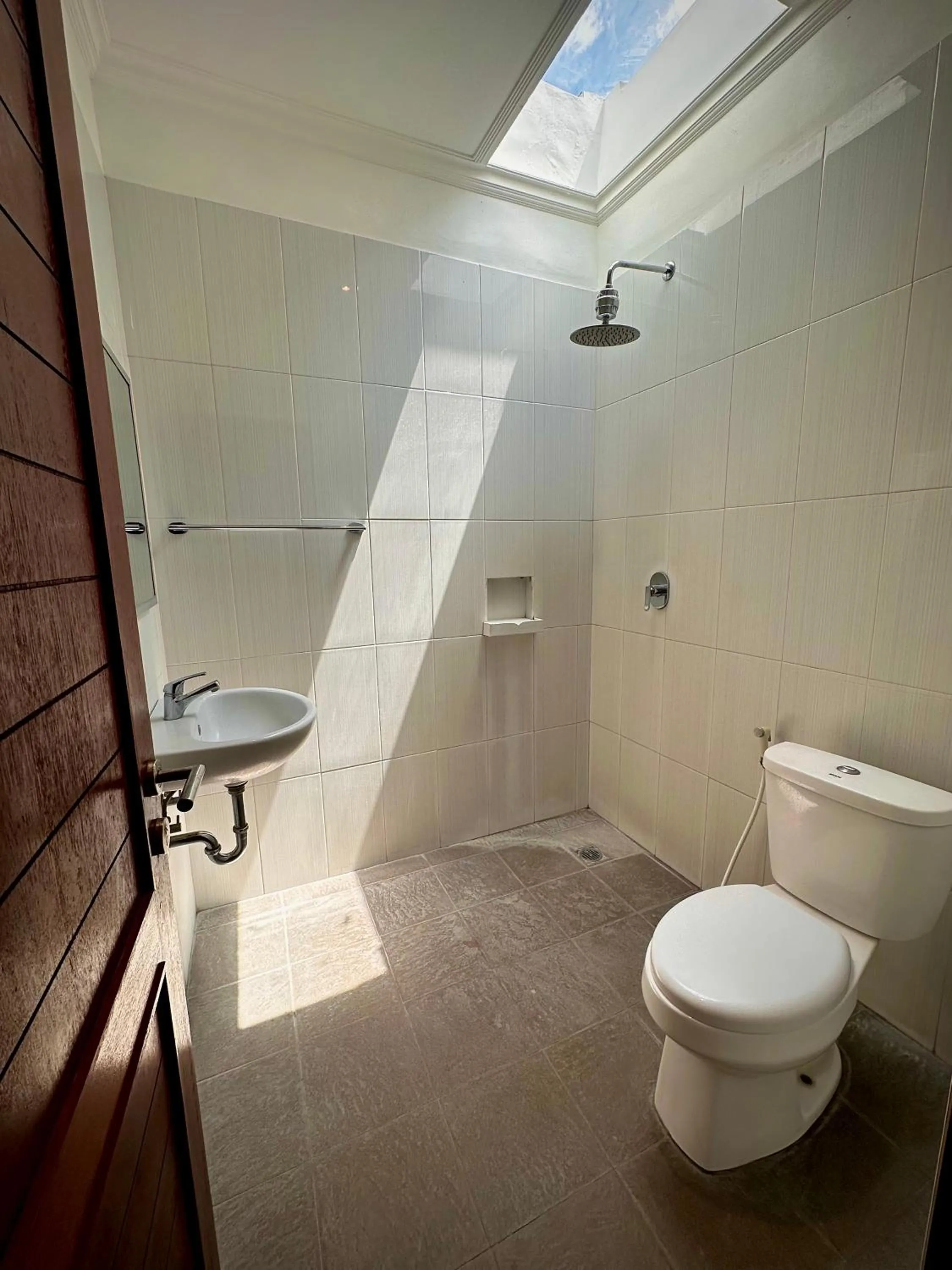 Bathroom in Plawa Bali Guest House