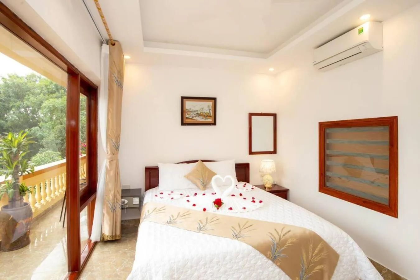 Bedroom, Bed in Lys Homestay