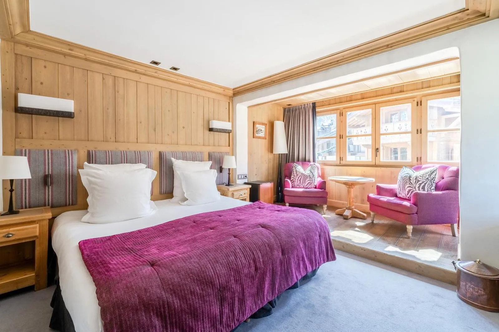 Bed in Hôtel Les Peupliers