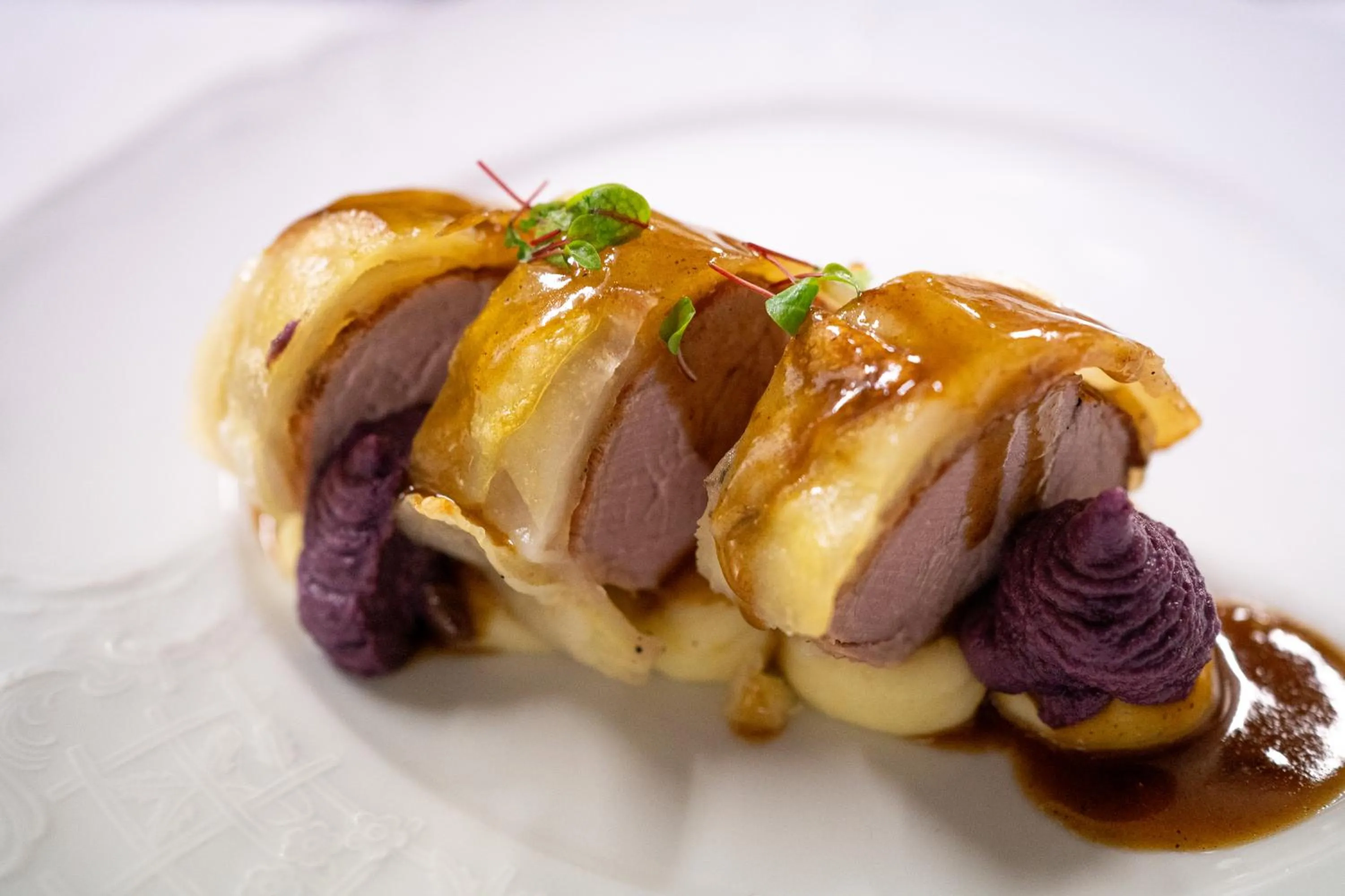 Restaurant/places to eat in Hotel Du Lac