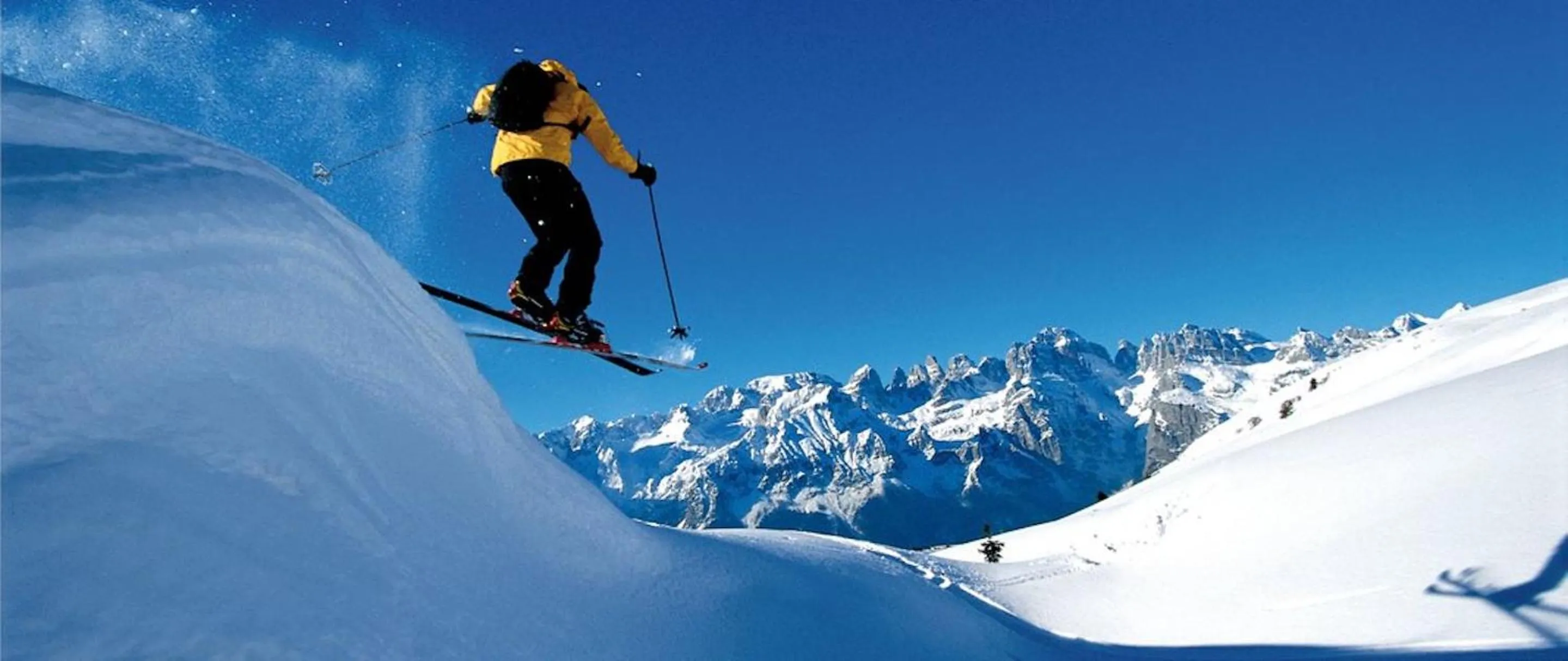 Skiing in Hotel Du Lac