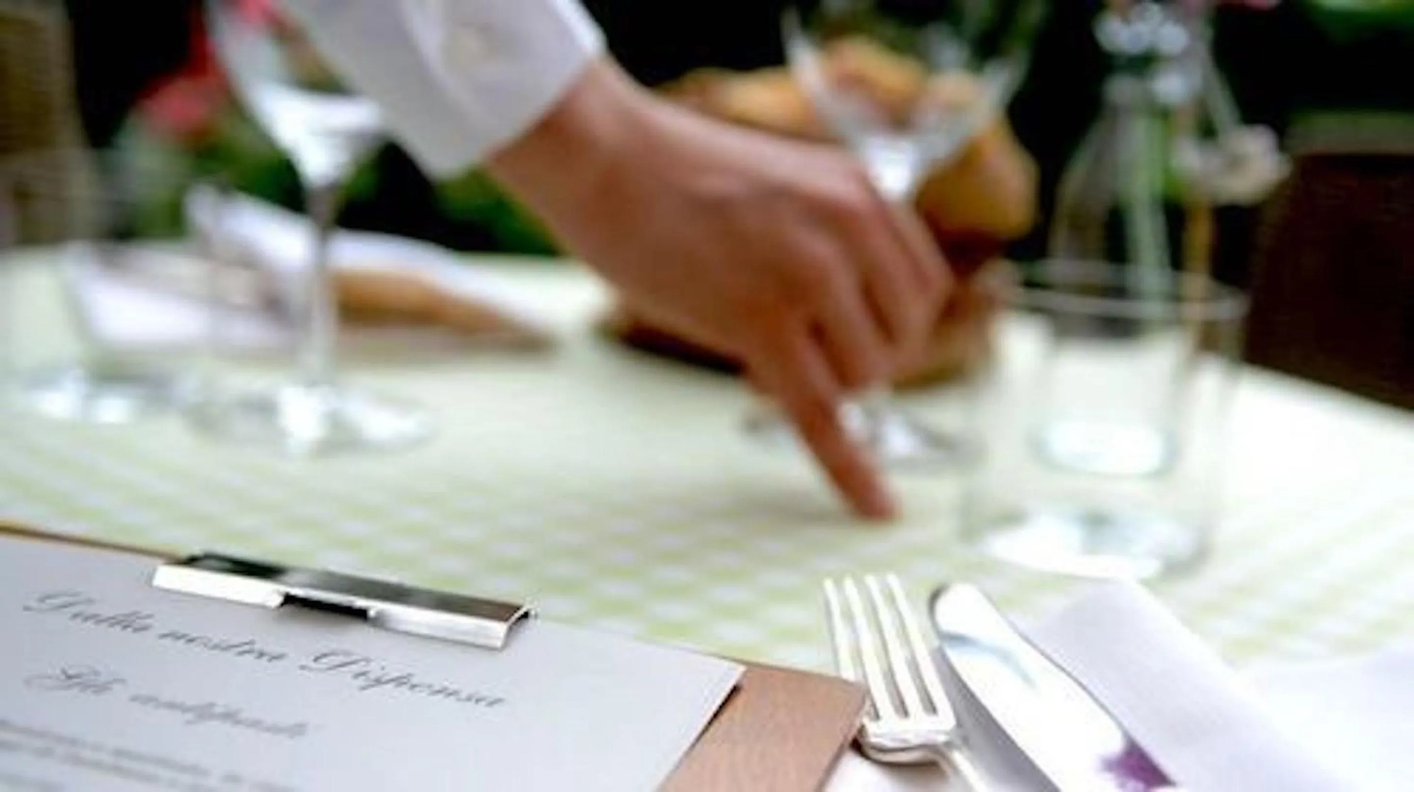 Restaurant/places to eat in Hotel Du Lac