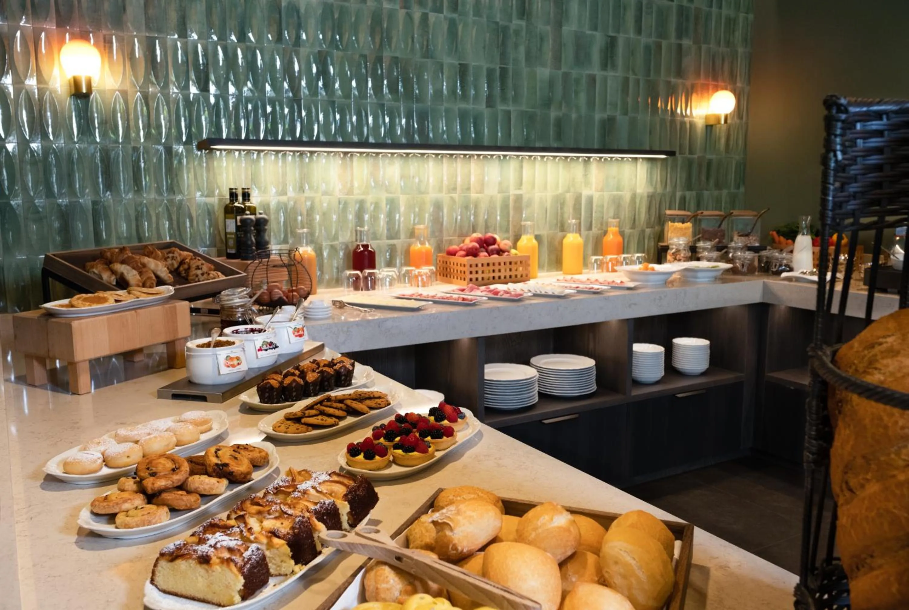 Restaurant/places to eat in Hotel Du Lac