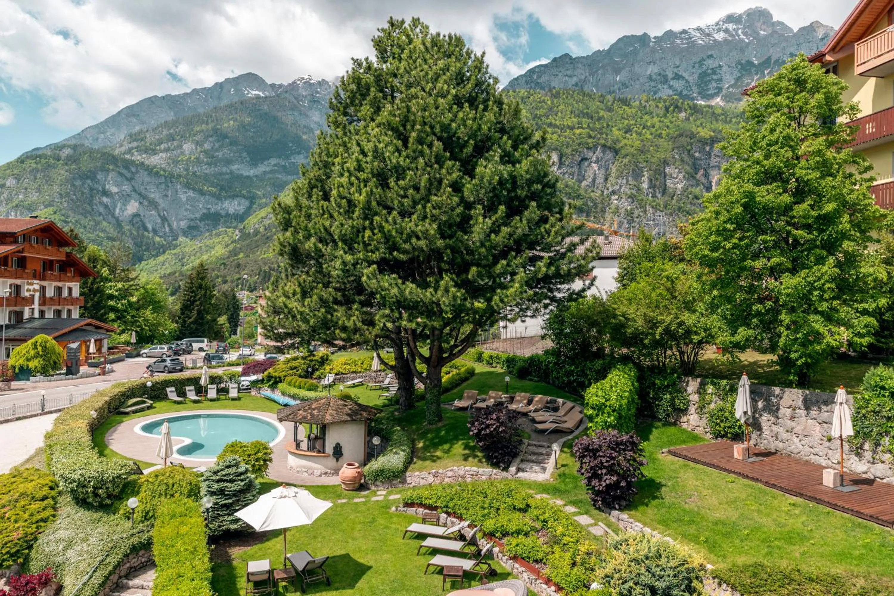 Swimming pool in Hotel Du Lac