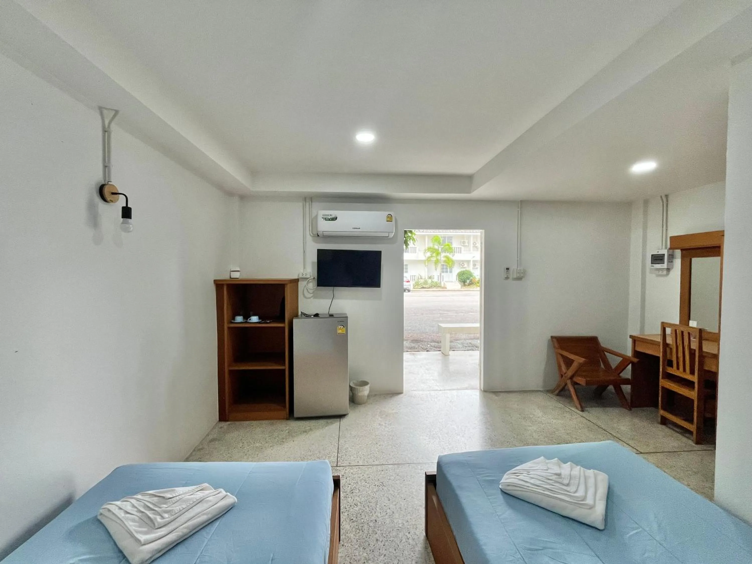 Bed in Bangsaphan Resort