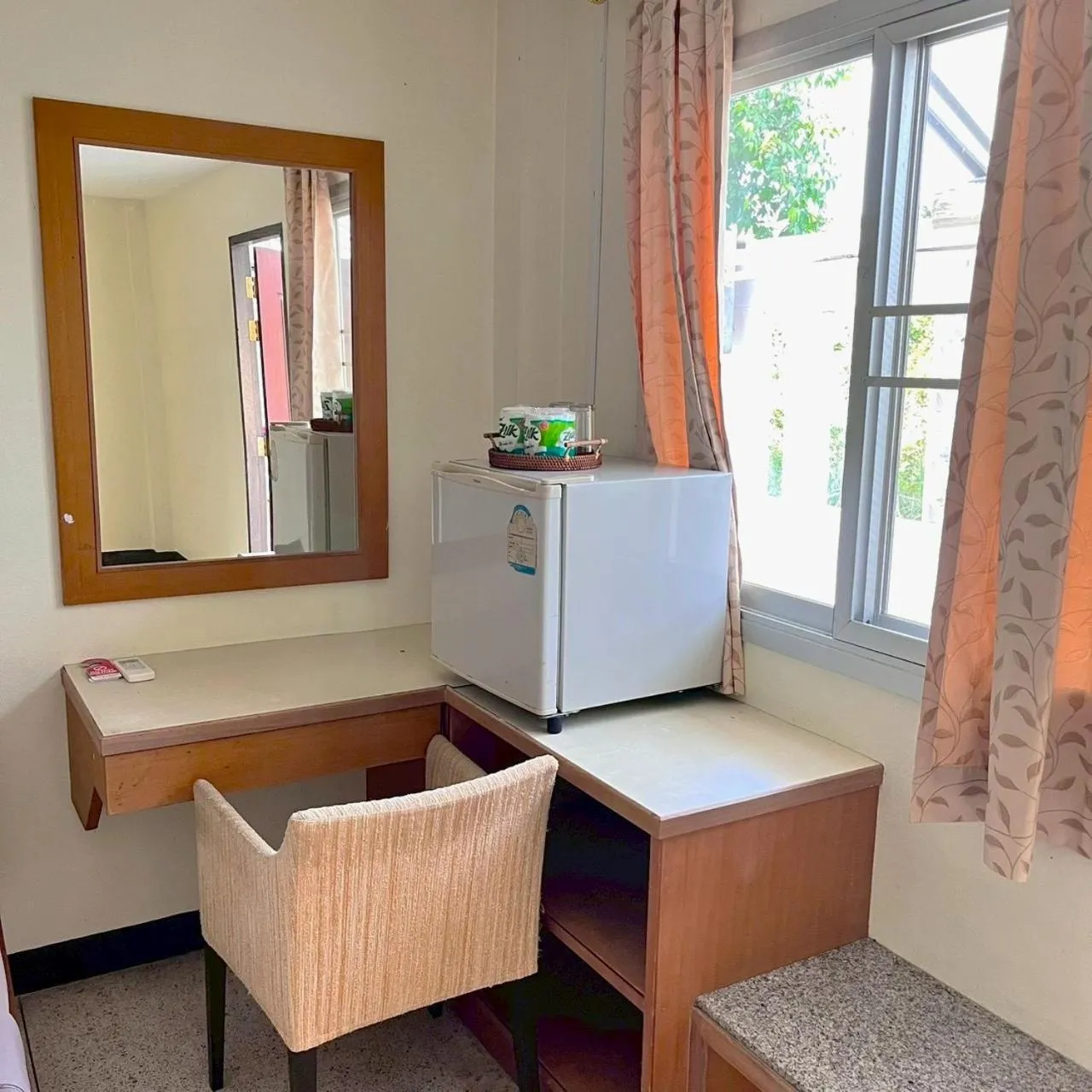 minibar in Bangsaphan Resort