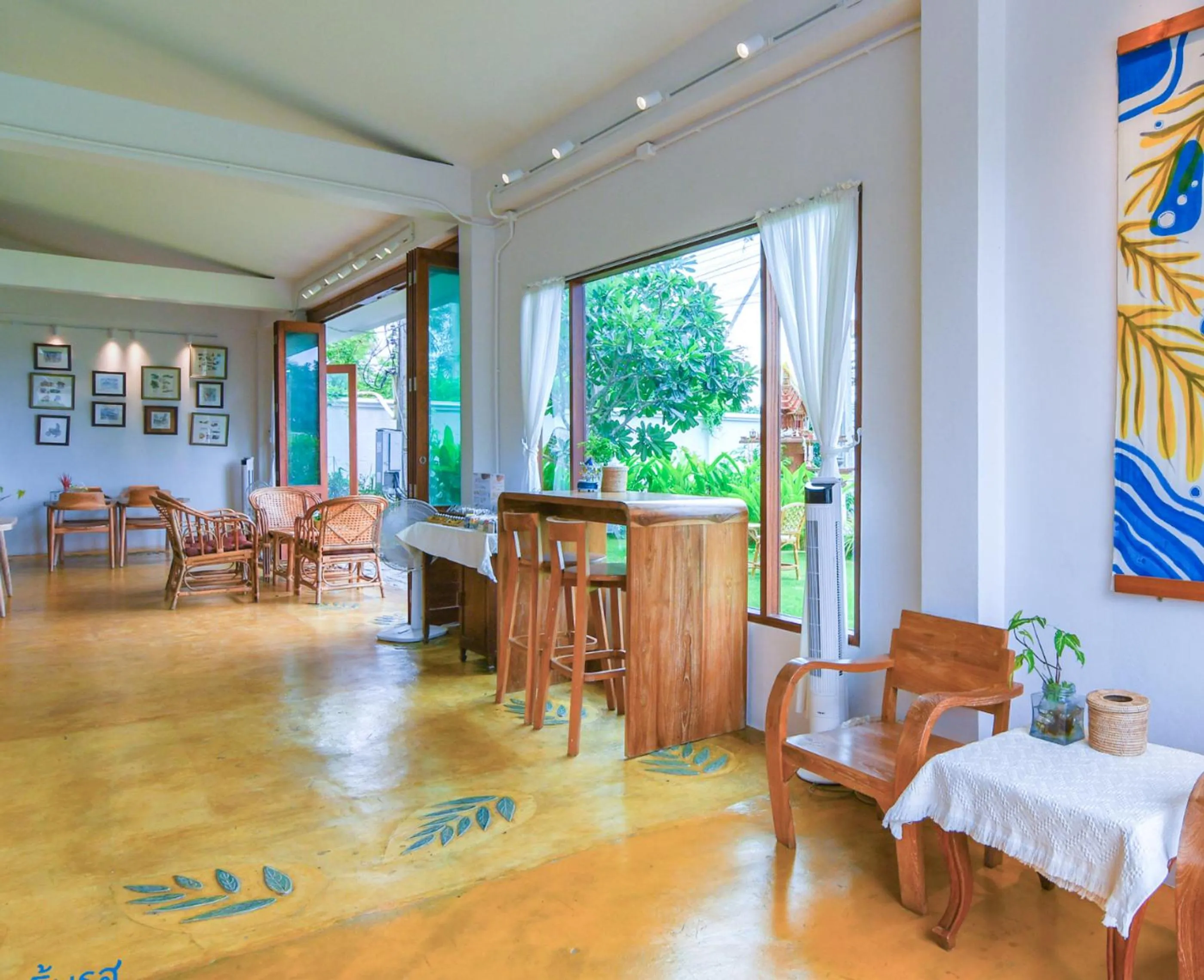 Restaurant/places to eat in Bangsaphan Resort