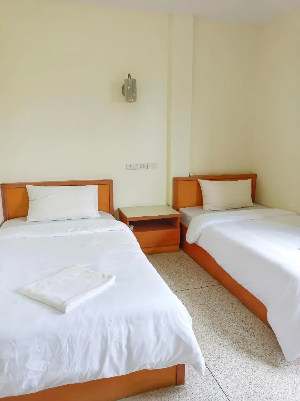 Bed in Bangsaphan Resort