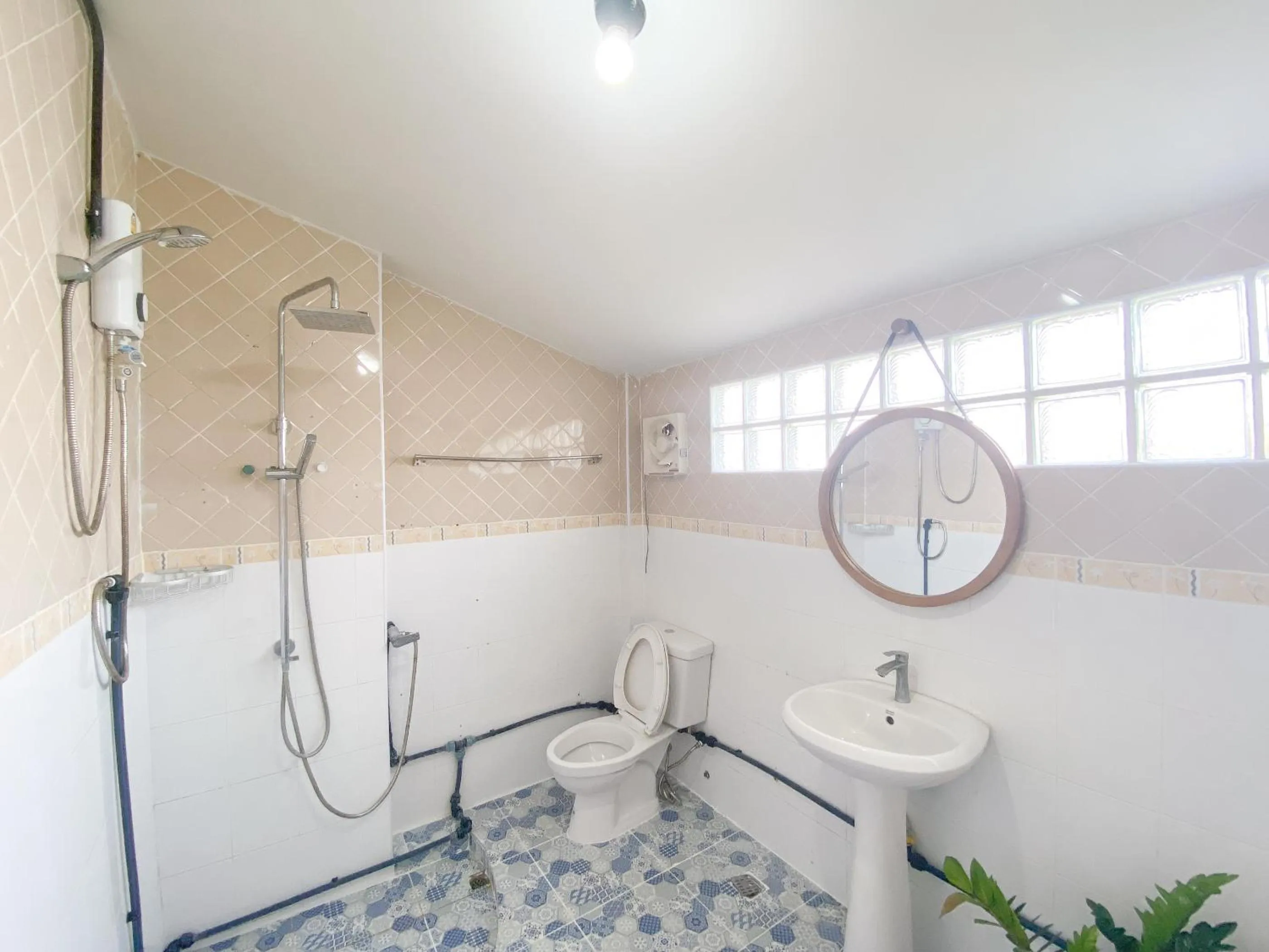 Bathroom in Bangsaphan Resort