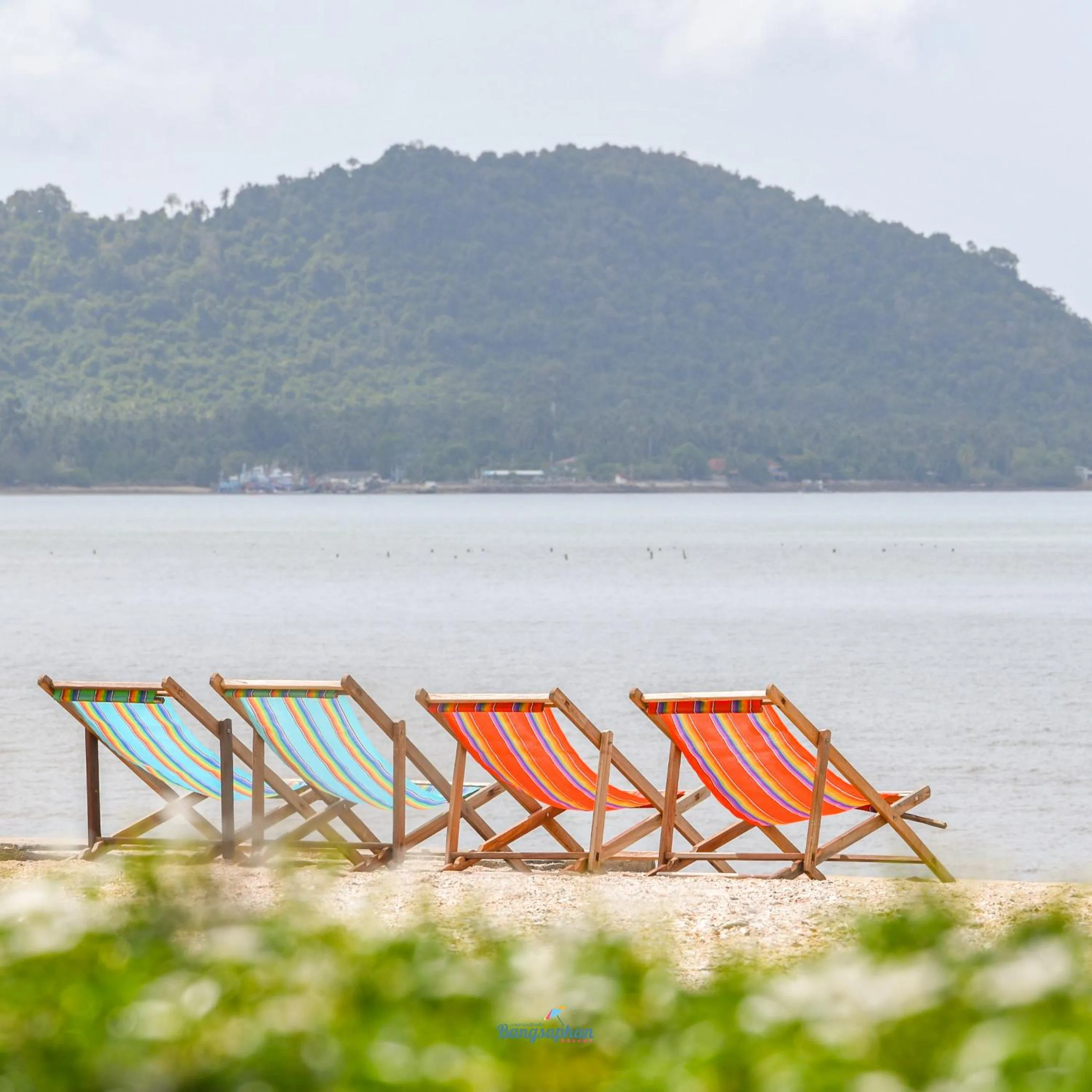 Beach in Bangsaphan Resort