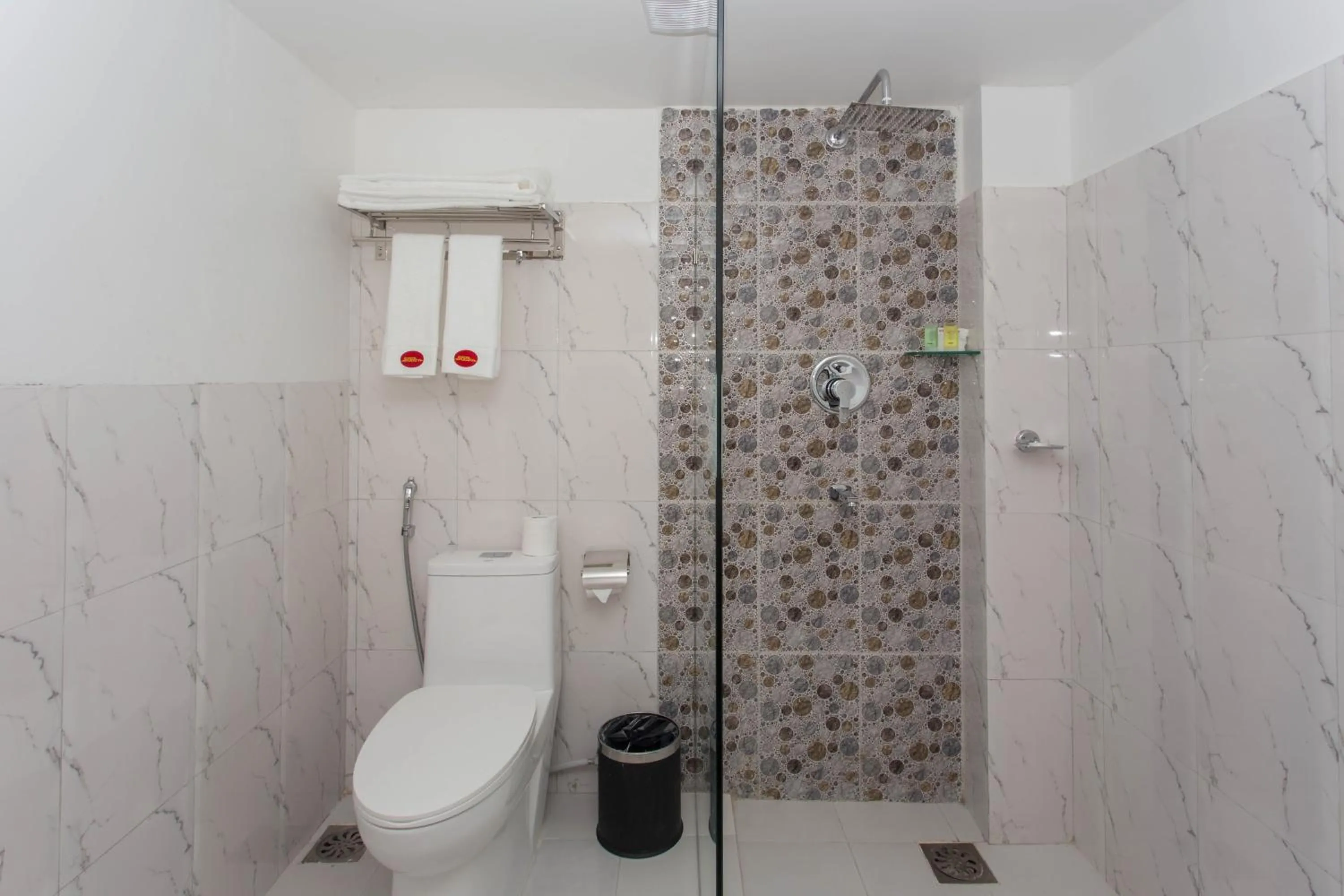 Bathroom in Hotel Buddy