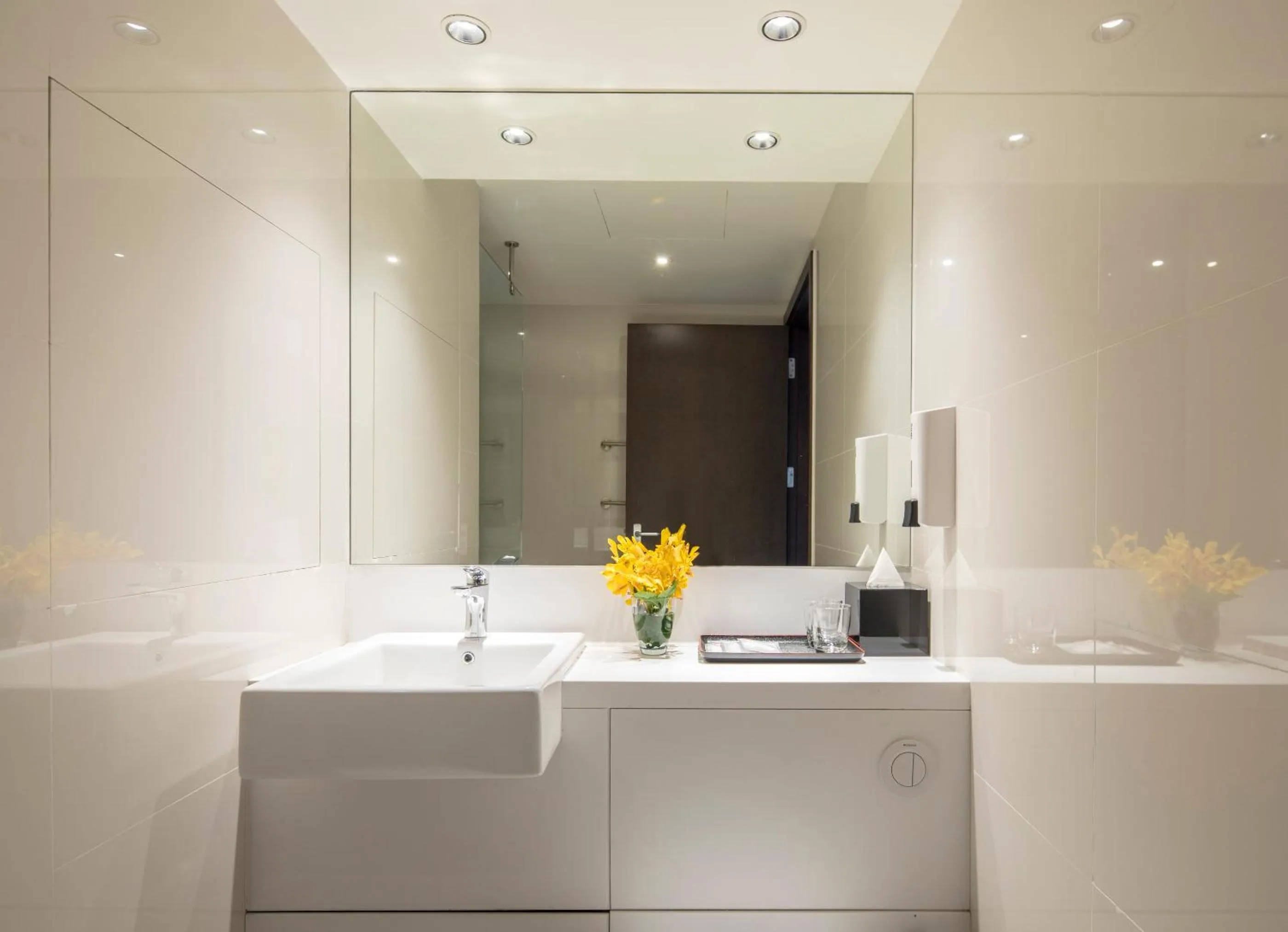 Toilet in Travelodge Sukhumvit 11