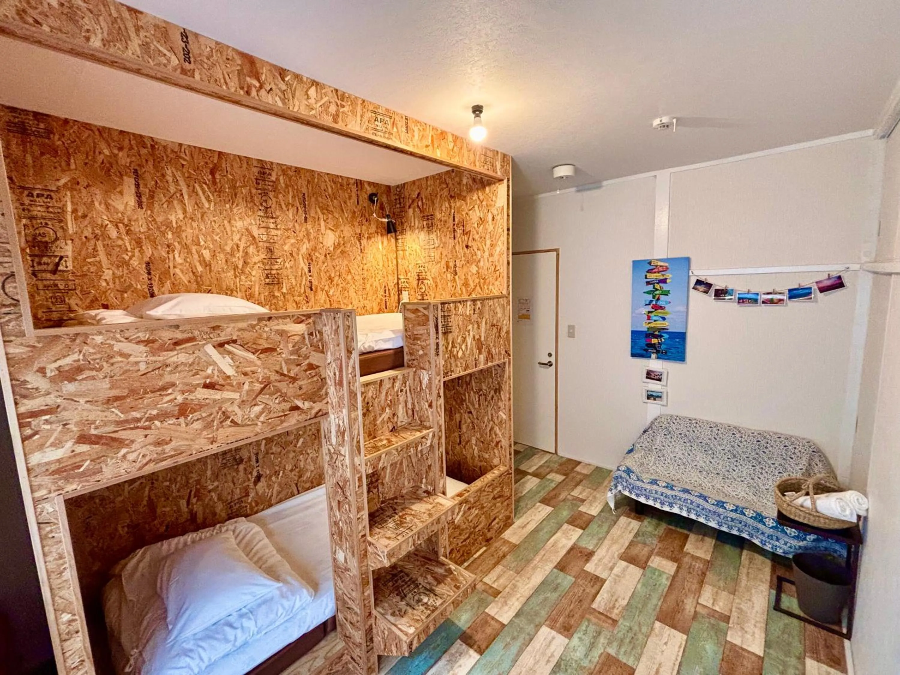 Photo of the whole room, Bed in Guesthouse KOBE YAMATOMUSUBI