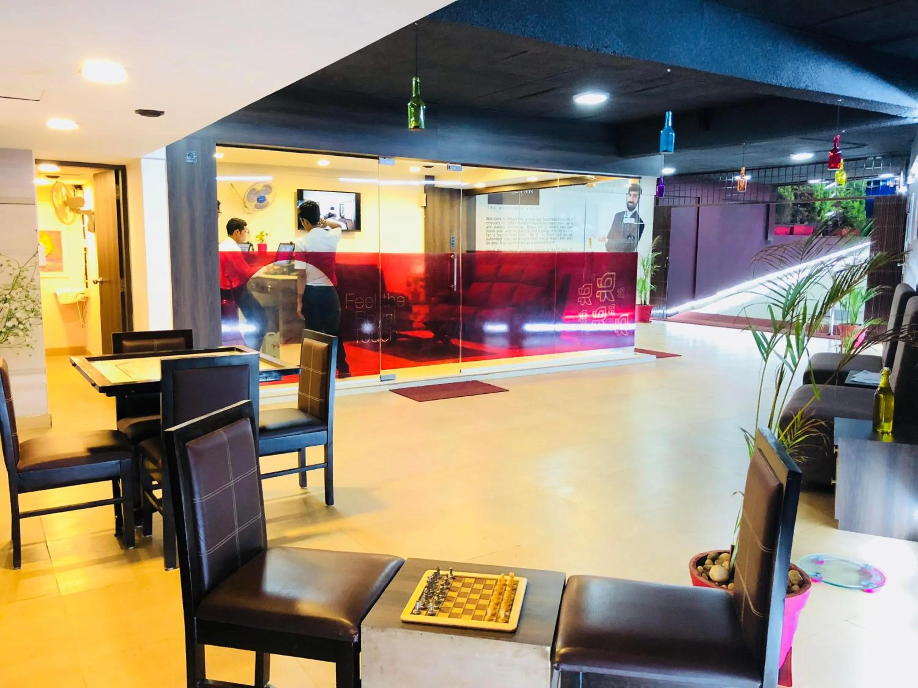 Game Room in Hotel Royal Inn - Electronic City