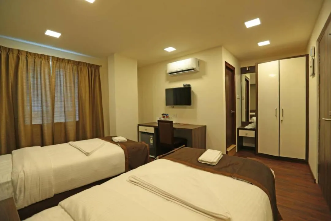 Bed in Hotel Royal Inn - Electronic City